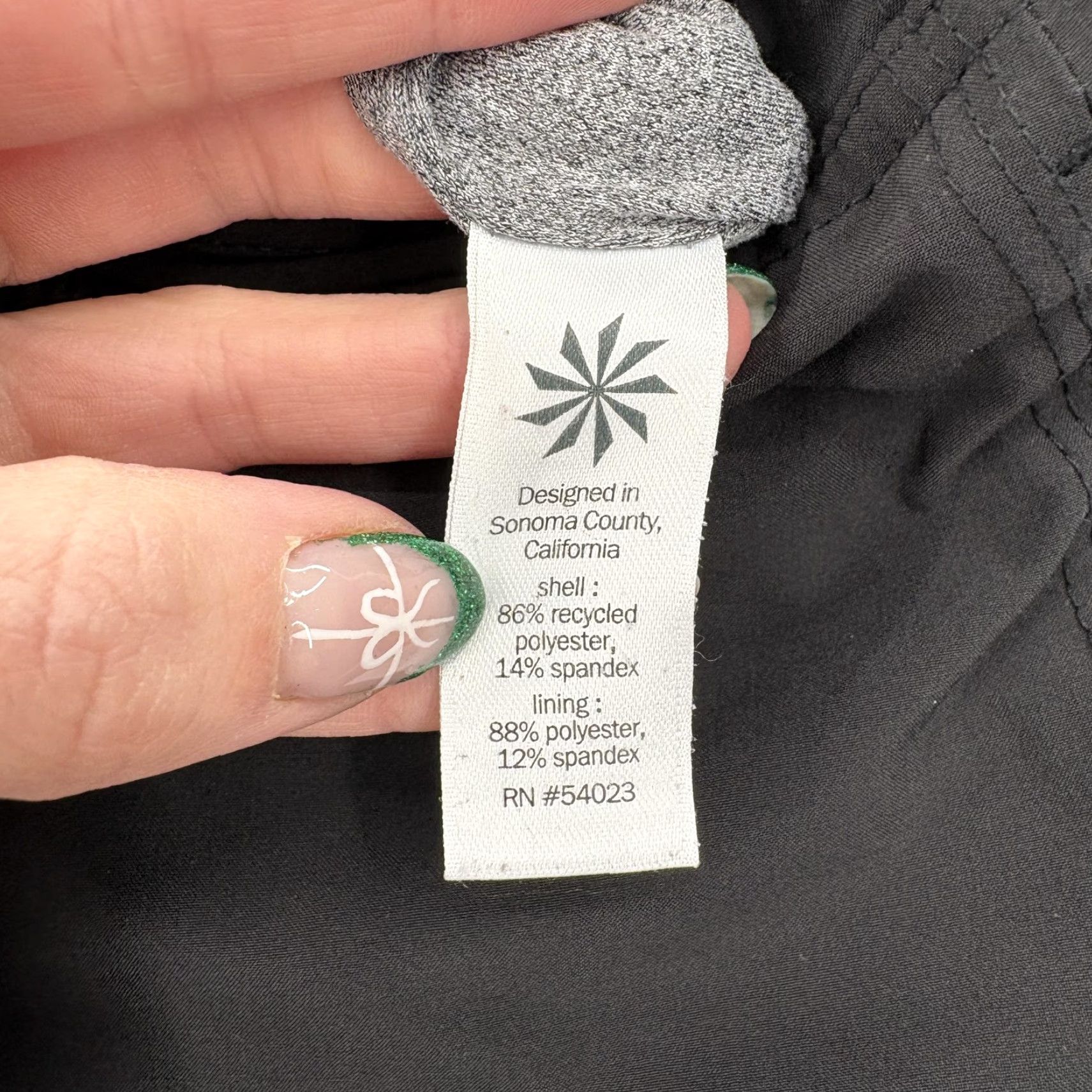 Athleta Athleta Lined La Viva Pants Womens 4 Black Jogger Drawstring Pockets Hiking Ankle Size 27" / US 4 / IT 40 - 5 Thumbnail