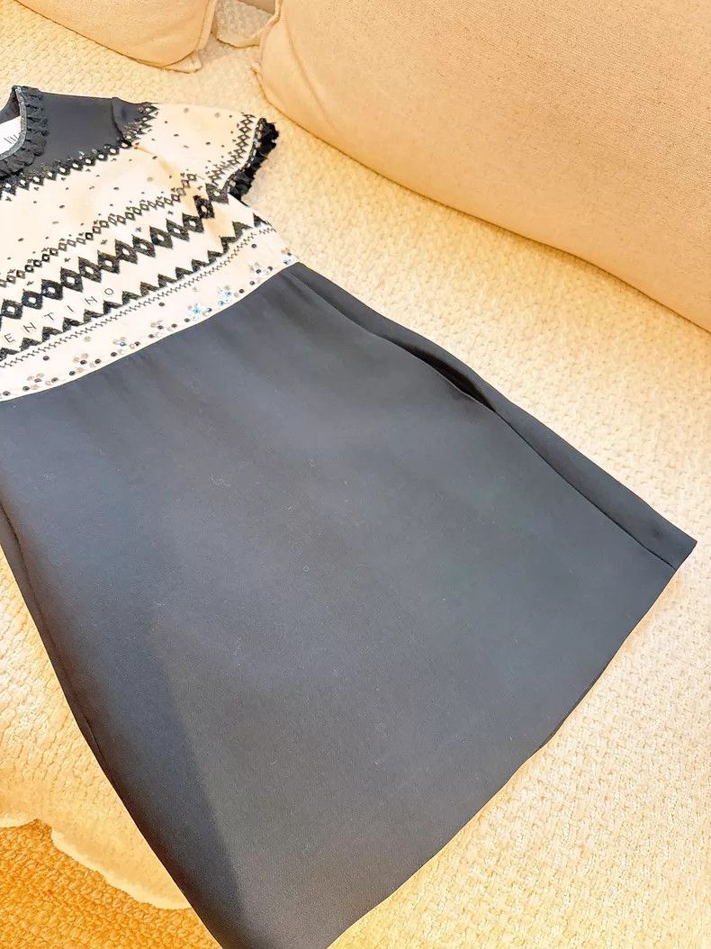 Valentino Valentino Heavy sequins + beaded embroidered logo black a Size S / US 4 / IT 40 - 3 Thumbnail