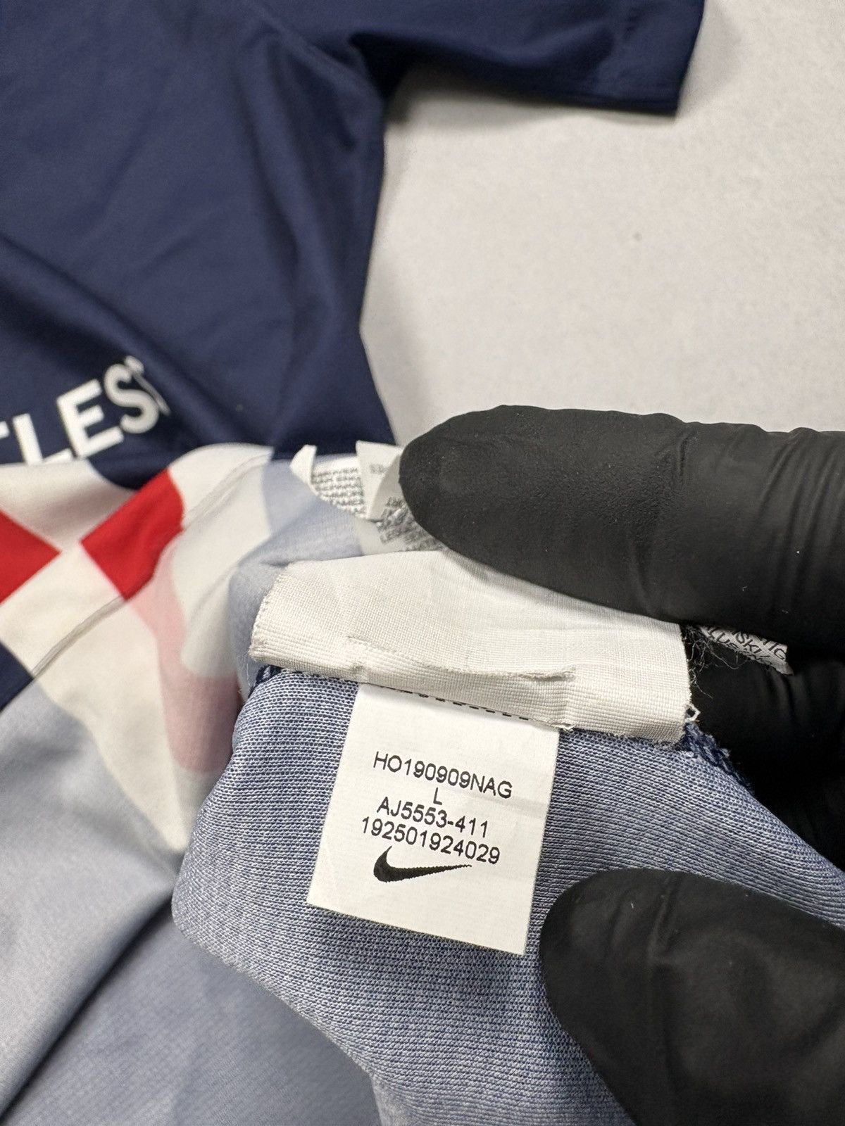 Nike Nike Paris Saint Germain PSG 2019/2020 Home Jersey Shirt L Size US L / EU 52-54 / 3 - 12 Thumbnail