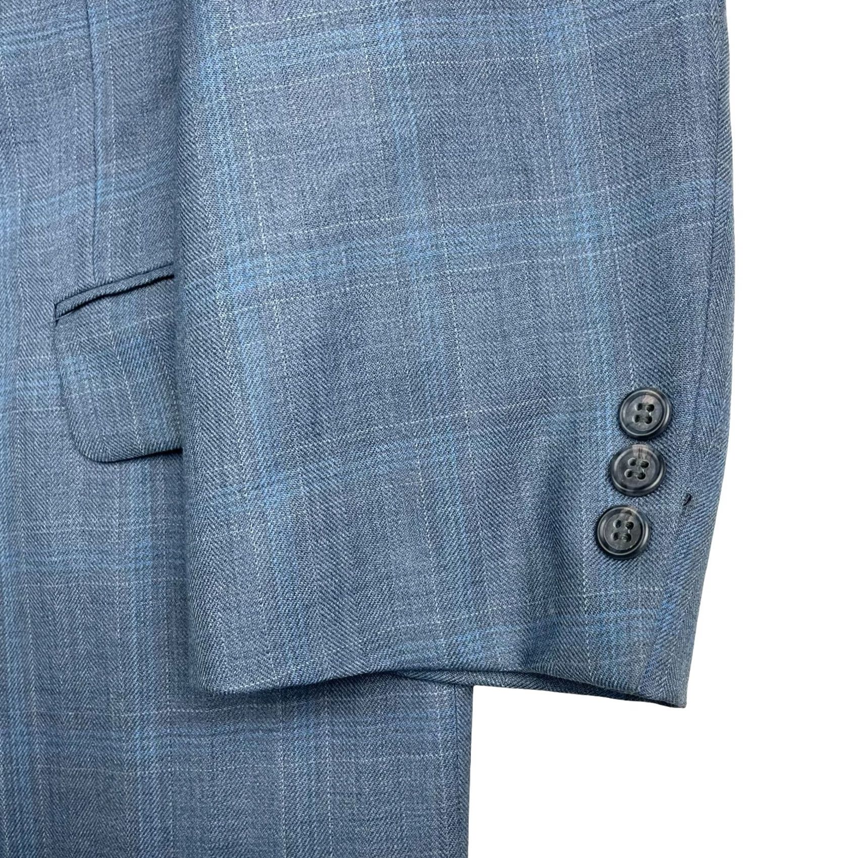 Vintage Hickey Freeman Men’s Blazer 42 Regular Blue Windowpane Plaid 100% Wool Two-Button Closure Four-Button Cuff Notch Lapel Jacket Coat/Vest Men Size 42R - 4 Thumbnail