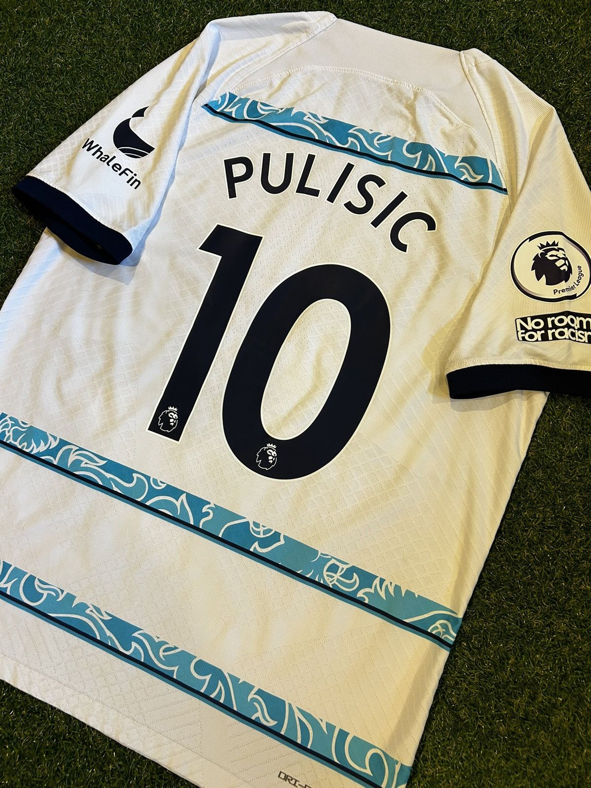 Nike 22/23 Chelsea Pulisic Away Shirt Size US L / EU 52-54 / 3 - 3 Thumbnail