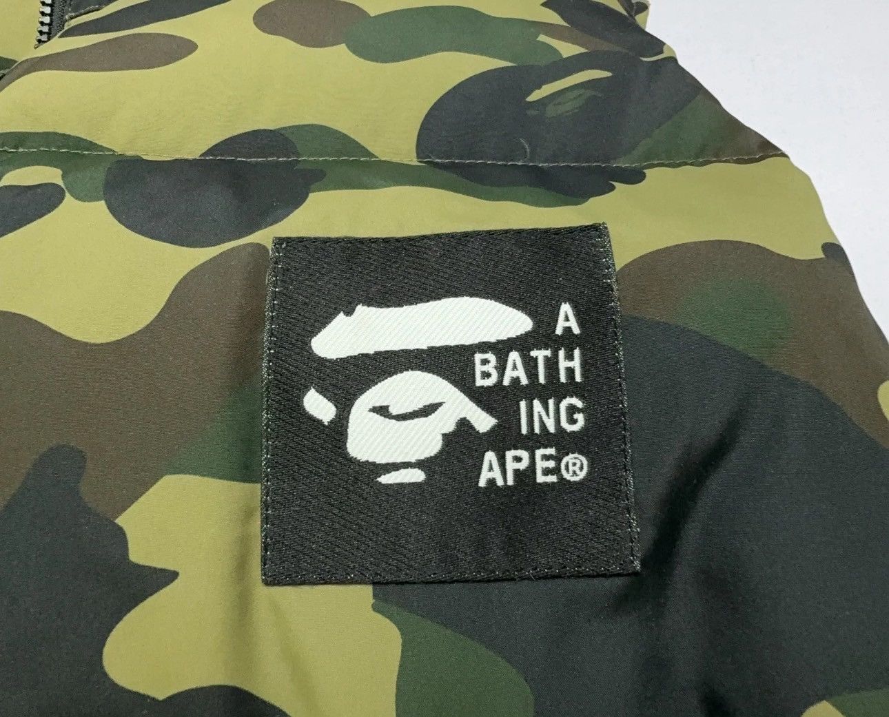 Bape A Bathing Ape 1st Camo Reversible Down Vest Size US XL / EU 56 / 4 - 5 Thumbnail
