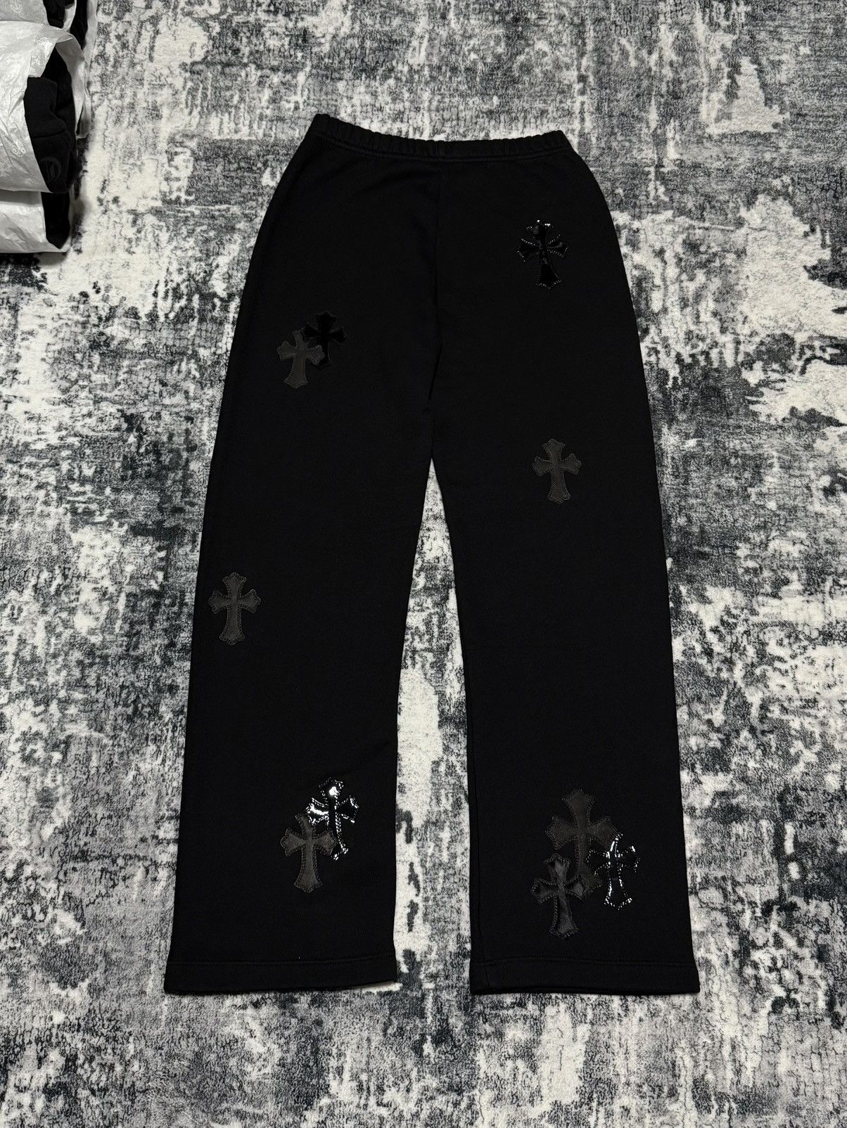 Chrome Hearts Chrome Hearts Cross Patch Sweatpants Size US 28 / EU 44 - 1 Thumbnail