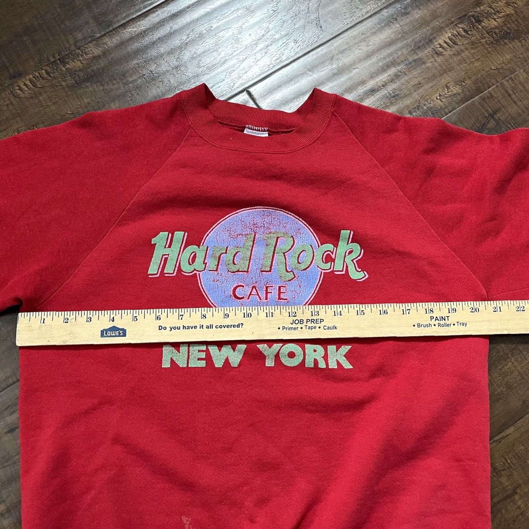 Hard Rock Cafe VINTAGE Hard Rock Cafe Sweatshirt Pullover Red Mens L 90s NY Embroidered Logo Crewneck Size US L / EU 52-54 / 3 - 5 Thumbnail