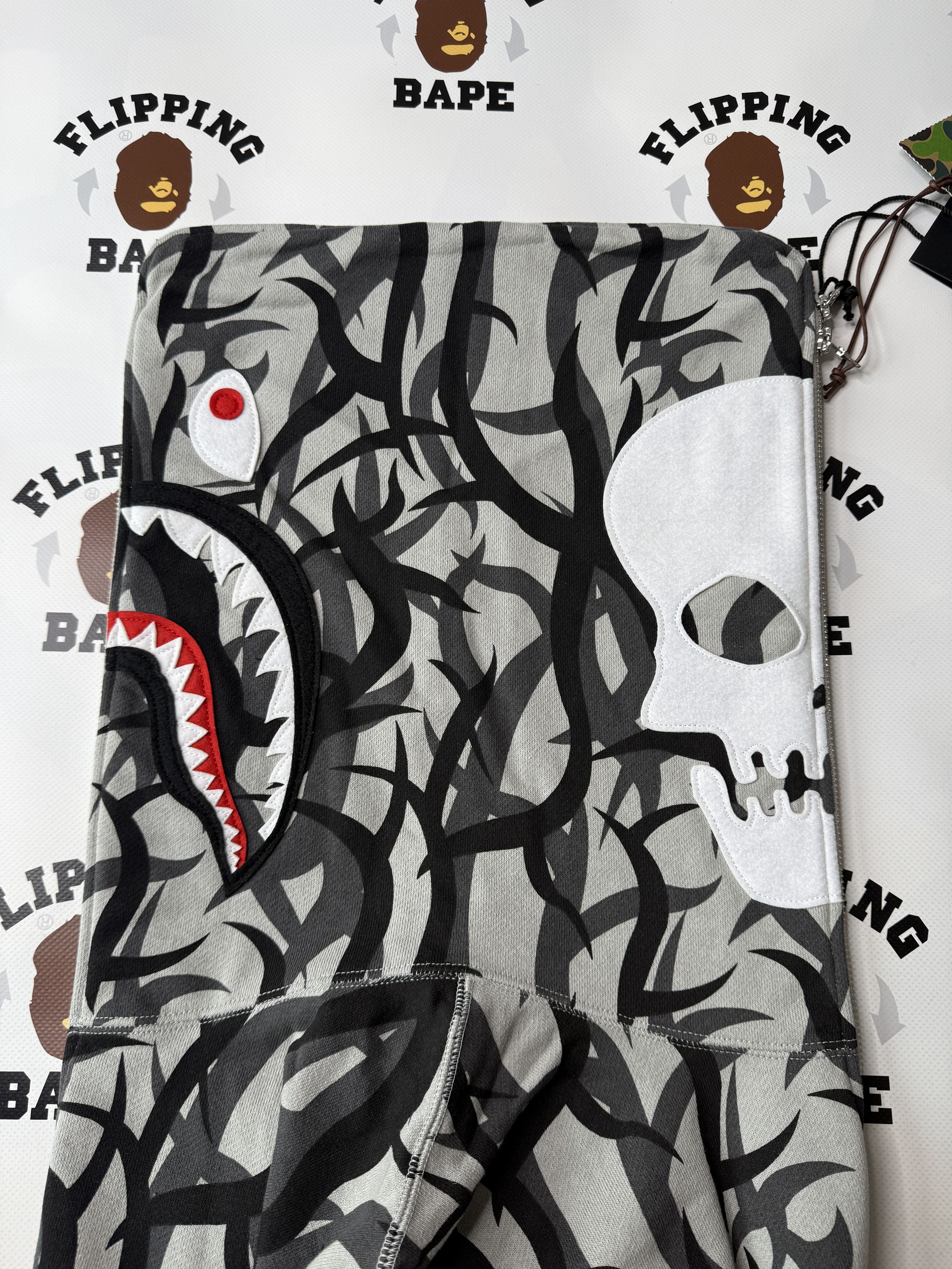 Bape × Neighborhood BAPE X NBHD TRIAL CAMO TWO FACE HALF ZIP PULLOVER HOODIE Size US M / EU 48-50 / 2 - 5 Thumbnail