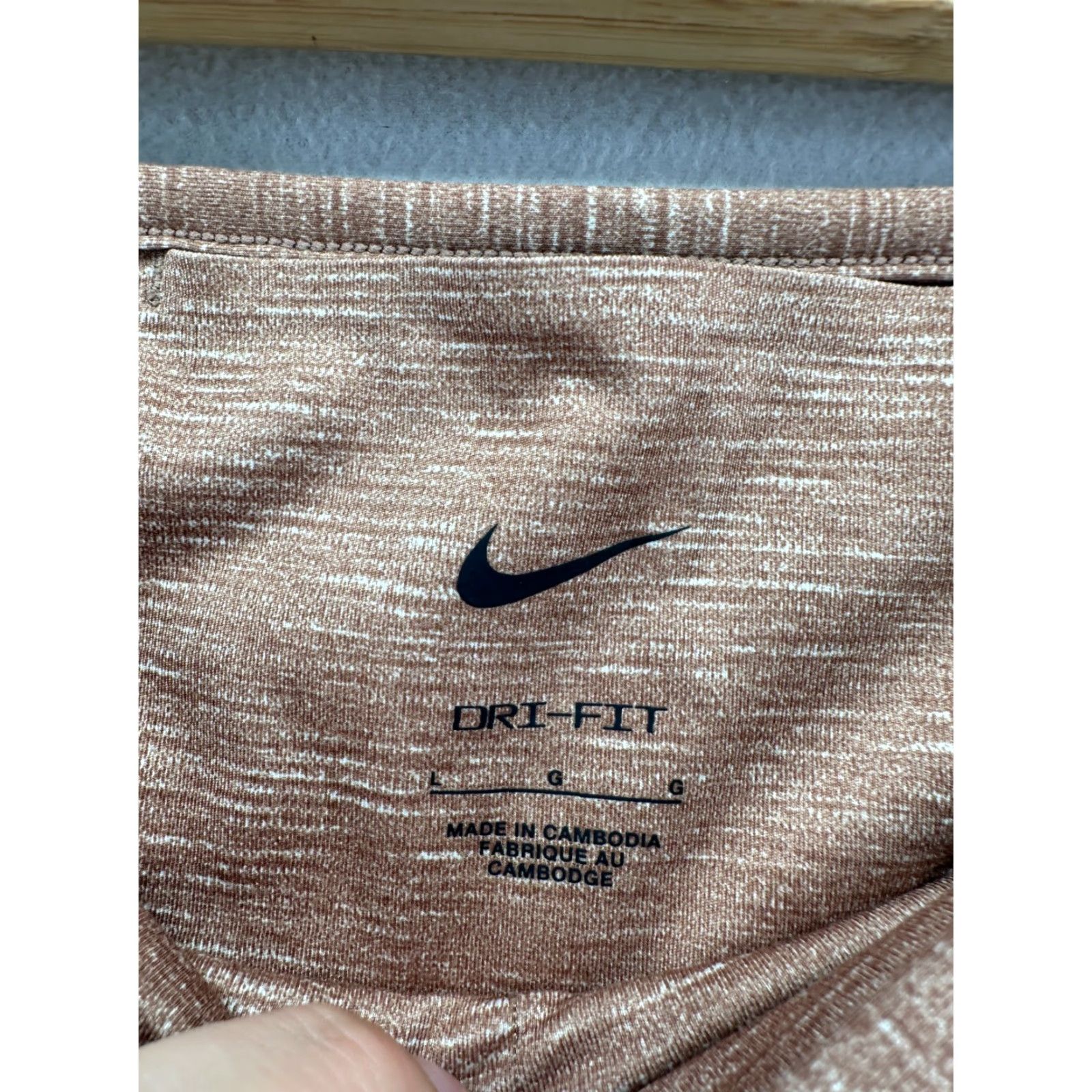 Nike VINTAGE Nike Compression Leggings Brown Women's L Mid Rise Gym Yoga Size 36" / US 14 / IT 50 - 7 Thumbnail