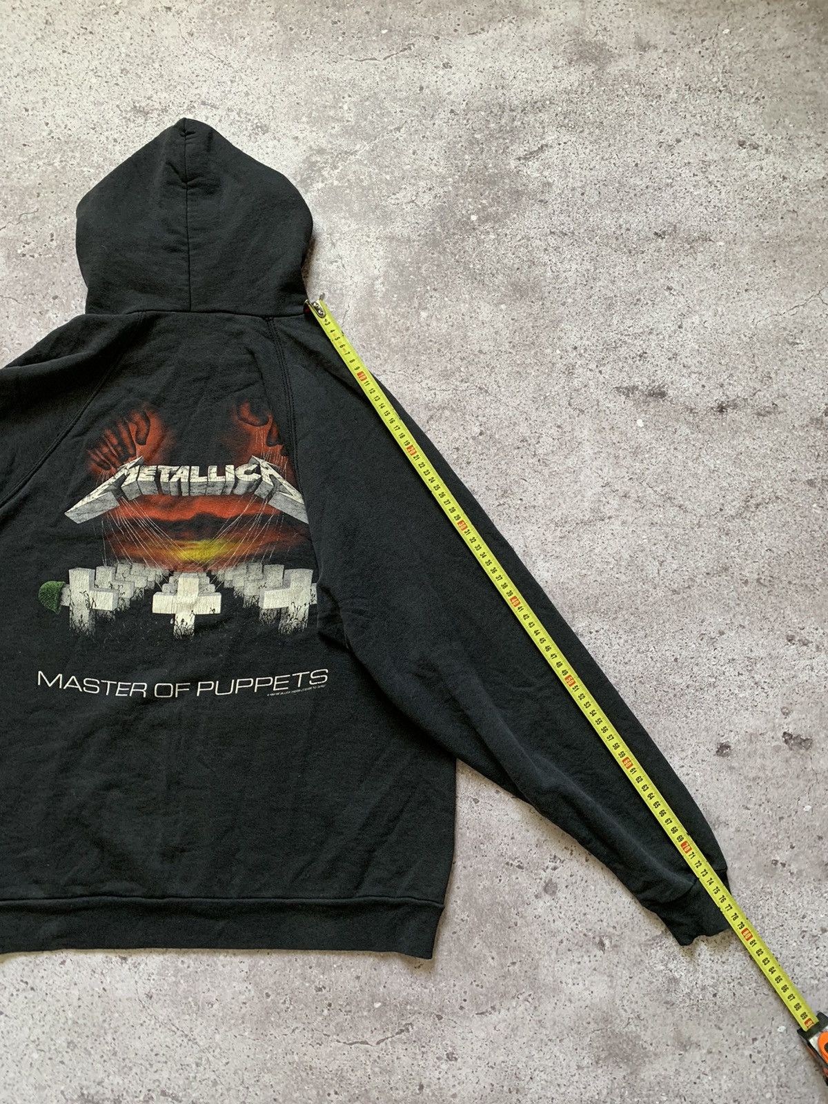 Band Tees Vintage 1994 Metallica Master Of Puppets Faded Black Hoodie Size US XL / EU 56 / 4 - 13 Thumbnail