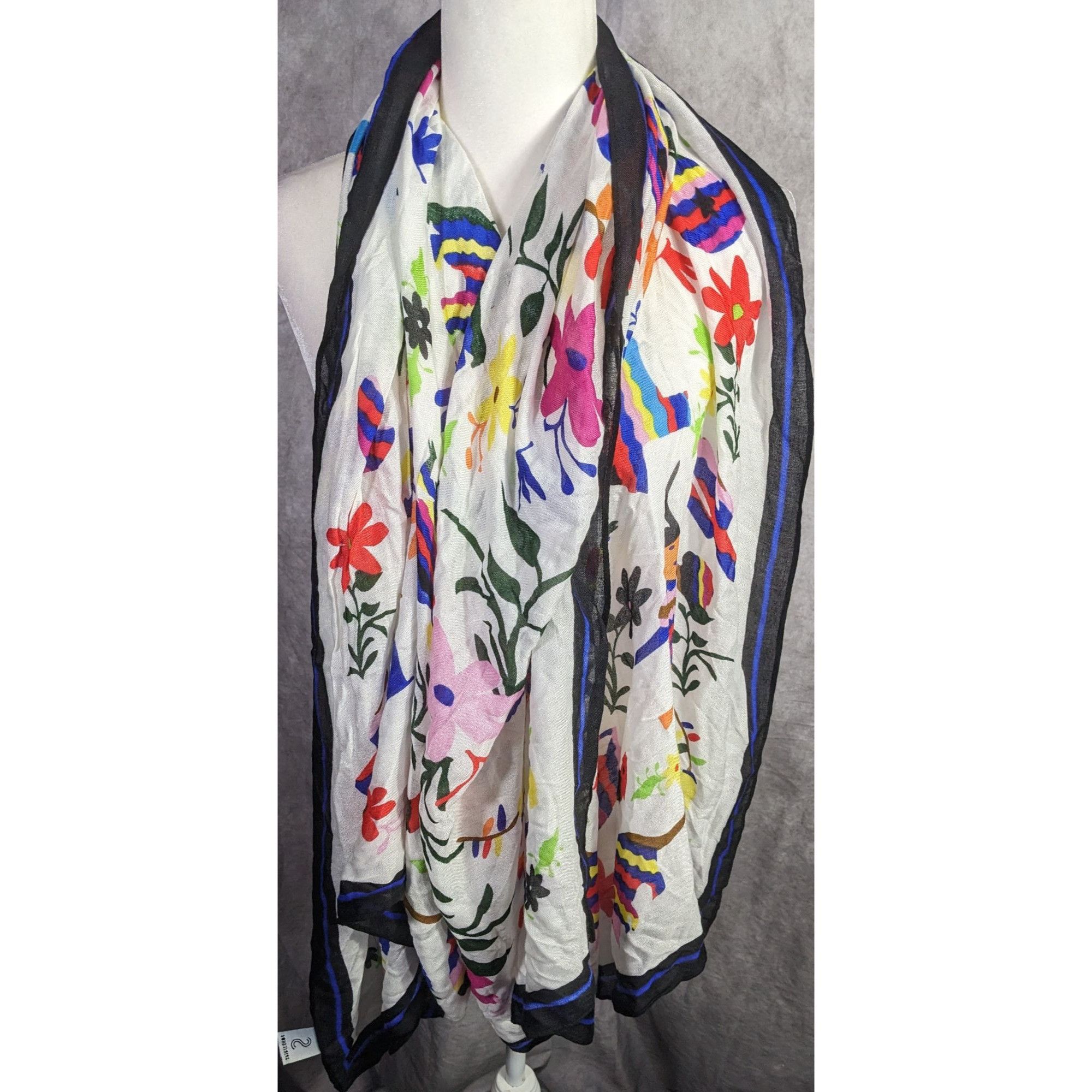 Other Texas-Themed Lightweight Scarf With Vibrant Floral & Animal Size ONE SIZE - 10 Thumbnail