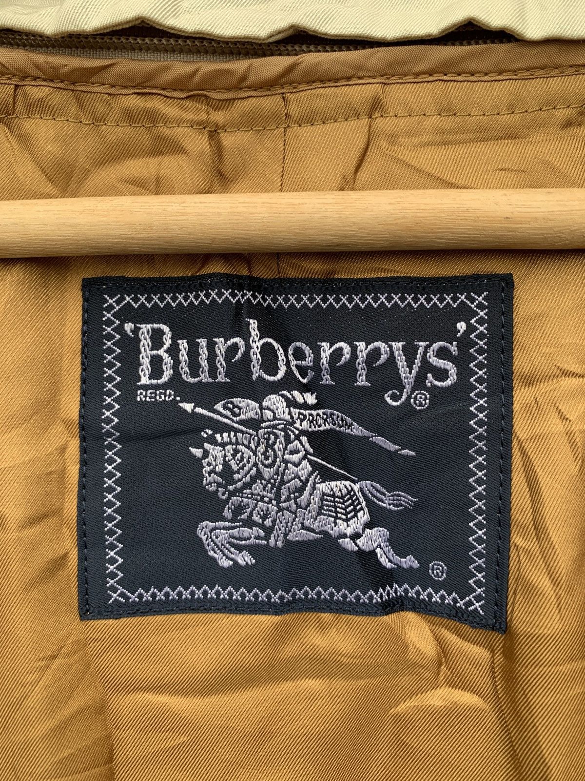 Burberry × Burberry Prorsum × Vintage Vintage Burberrys Nova Check Trench Coat Jacket Size US L / EU 52-54 / 3 - 17 Thumbnail