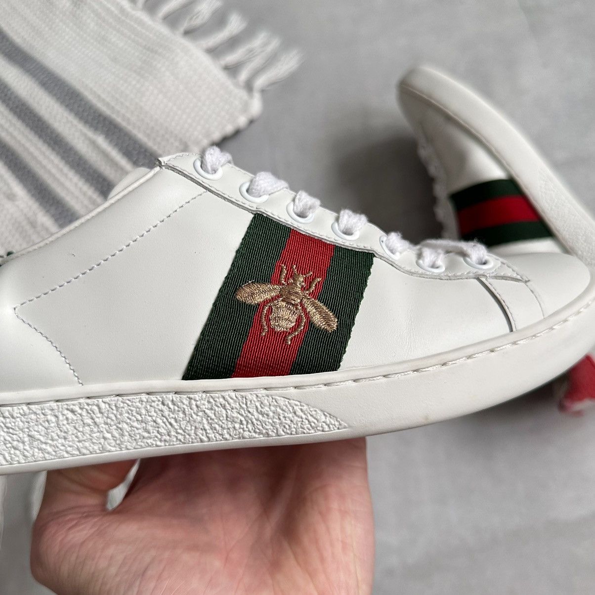 Gucci Gucci Ace Bee Leather Low Sneakers Shoes Size US 6 / IT 36 - 6 Thumbnail