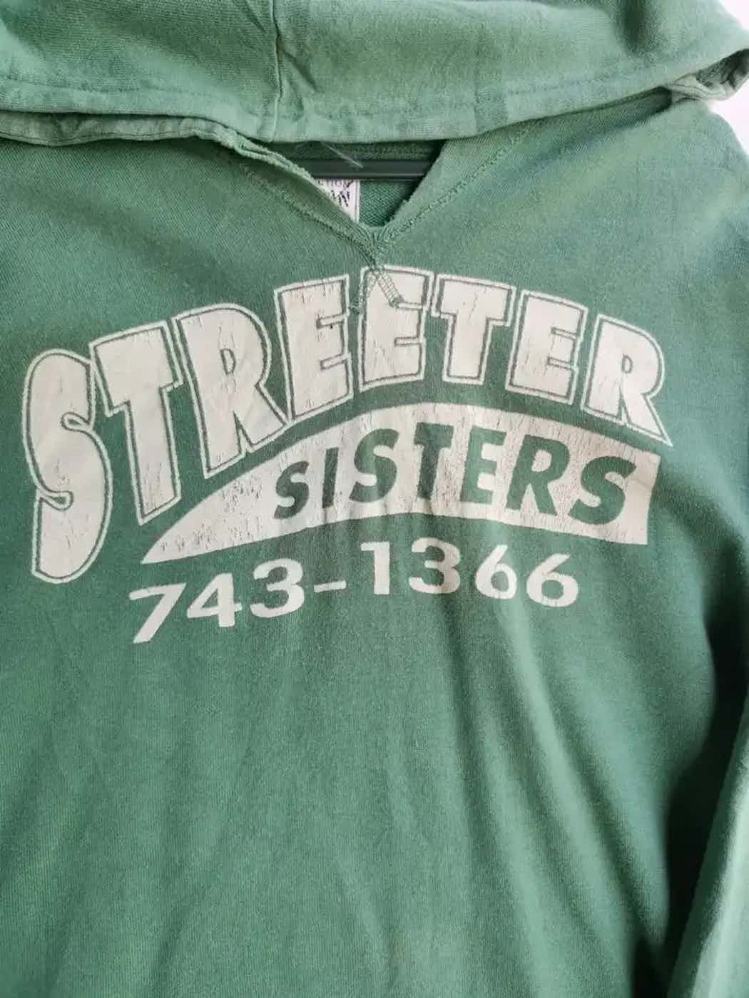 Vintage Vintage Royal Jean Streeter Sisters Hoodie Size US S / EU 44-46 / 1 - 2 Thumbnail