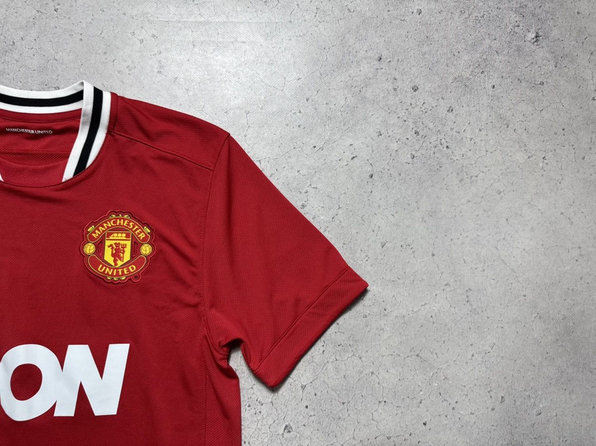 Nike Nike FC Manchester United 2011/2012 Vintage Soccer Jersey Size US M / EU 48-50 / 2 - 4 Thumbnail