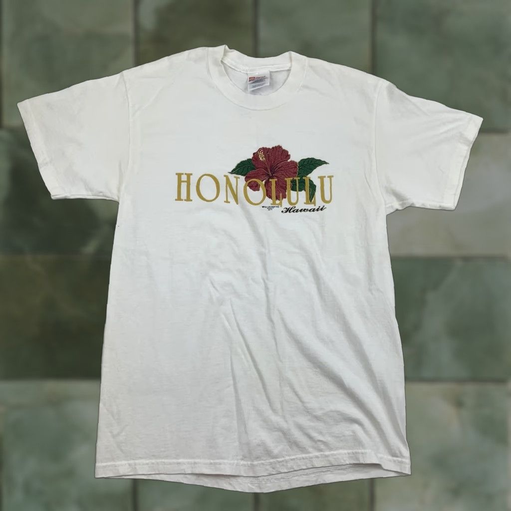 Hanes VINTAGE Honolulu Hawaii T Shirt Adult Medium White Island Floral 90s Aloha Mens Size US M / EU 48-50 / 2 - 1 Thumbnail