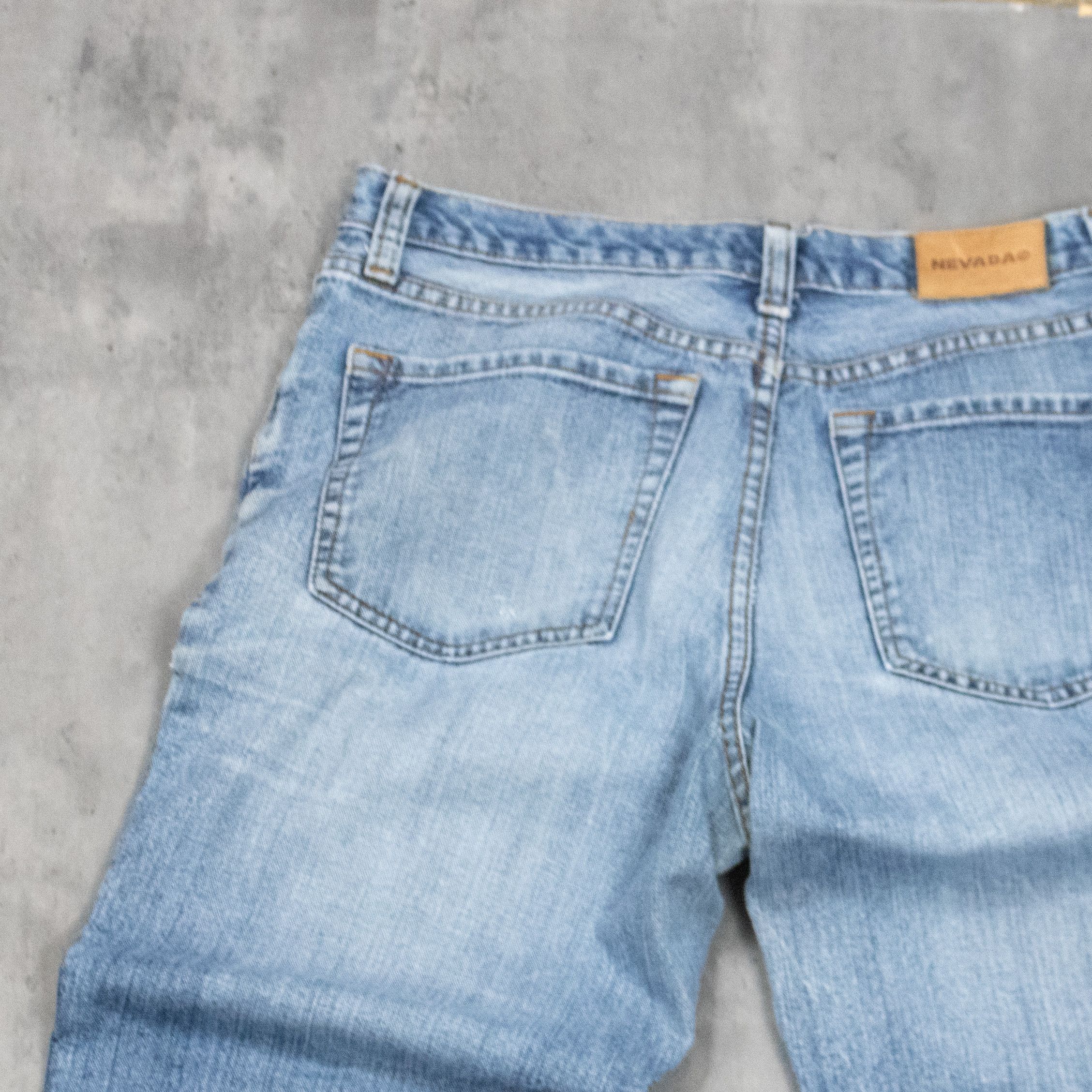 Japanese Brand Y2K 00's Midwash Baggy Relax Fit Wide Legged Denim Pant's Size US 34 / EU 50 - 15 Thumbnail