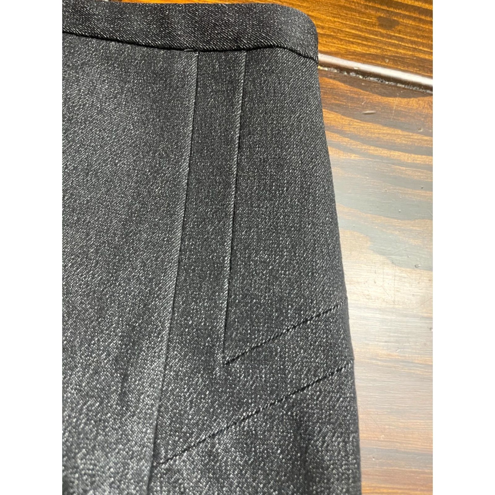 Express Express Design Studio Pencil Skirt Size 2 Charcoal Gray Above Knee Back Slit Womens Slender Skirt Size 26" / US 2 / IT 38 - 4 Thumbnail