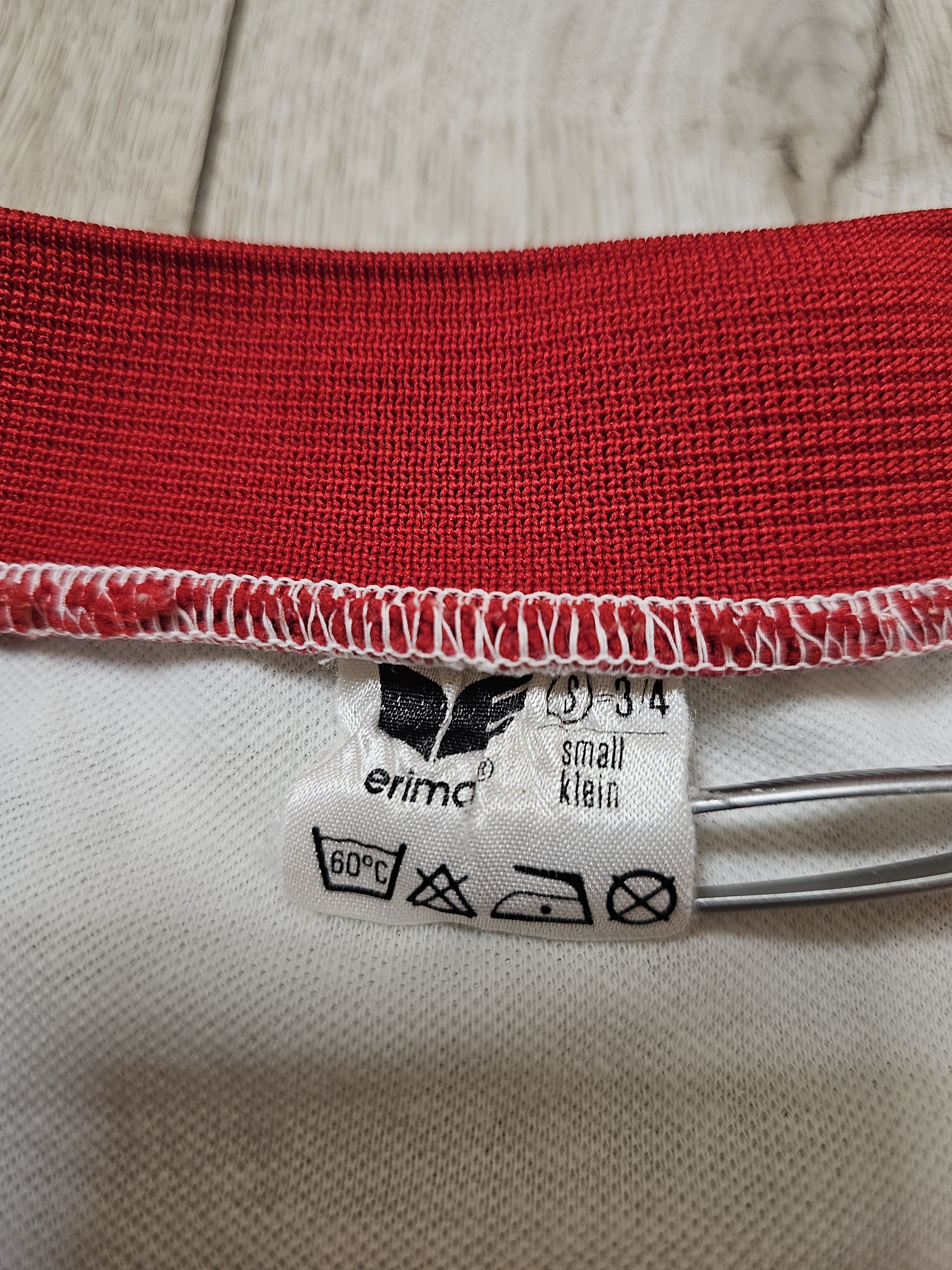Erima × Vintage STUTTGART 1978 1980 HOME FOOTBALL SHIRT VINTAGE SOCCER Size US XS / EU 42 / 0 - 9 Thumbnail