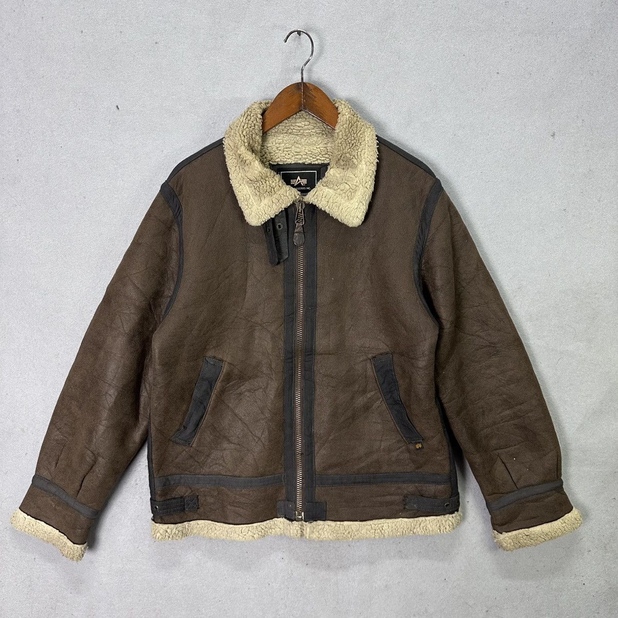 Alpha Industries Vintage Alpha Industries Shearling Jacket Brown B3 Style Size US XL / EU 56 / 4 - 1 Thumbnail