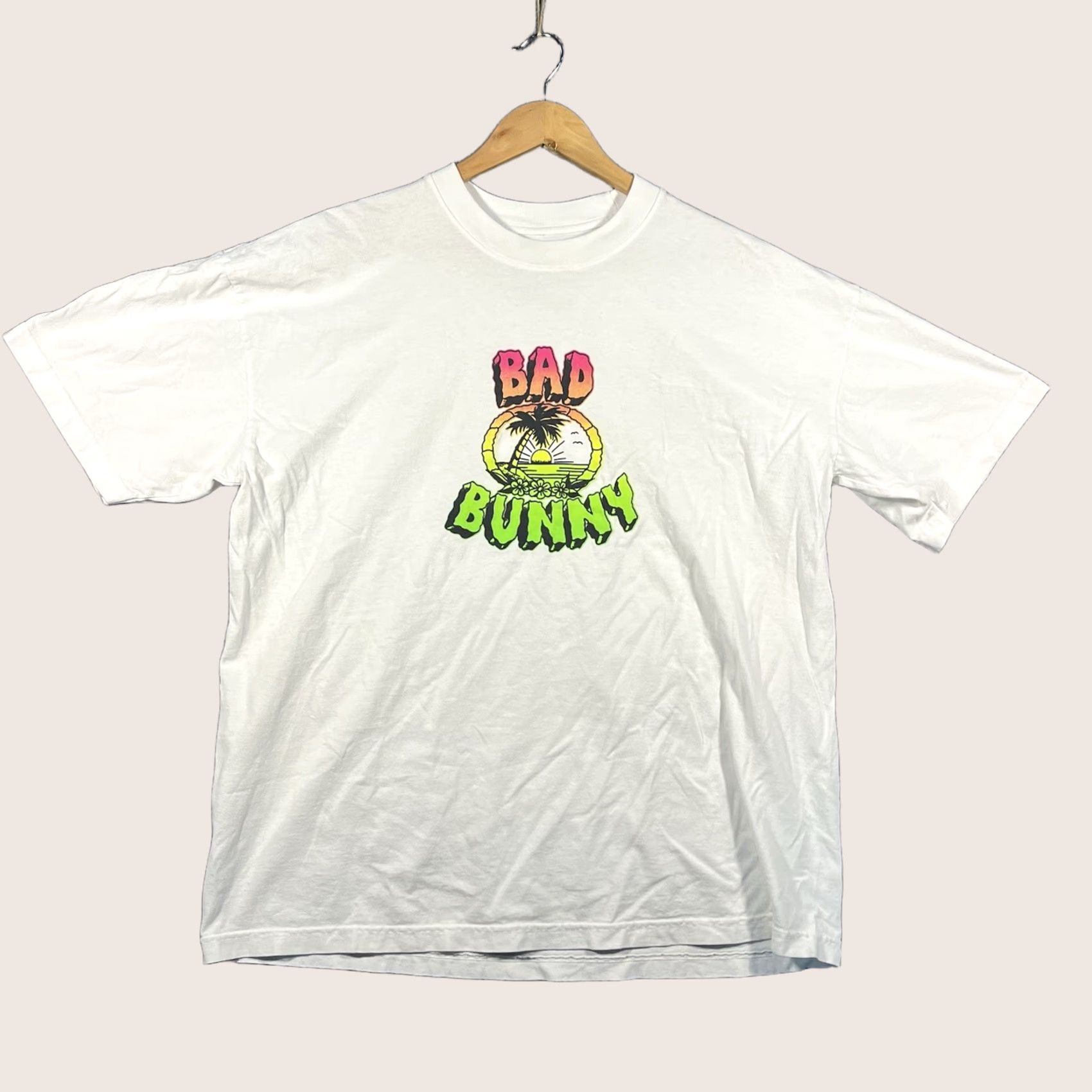Vintage Bad Bunny Worlds Hottest Tour 2022 Official Merch Un Verano Sin Ti Adult XL T-Shirt Beige Crew Neck Short Sleeve Logo Graphic Print Men Size US XL / EU 56 / 4 - 1 Thumbnail