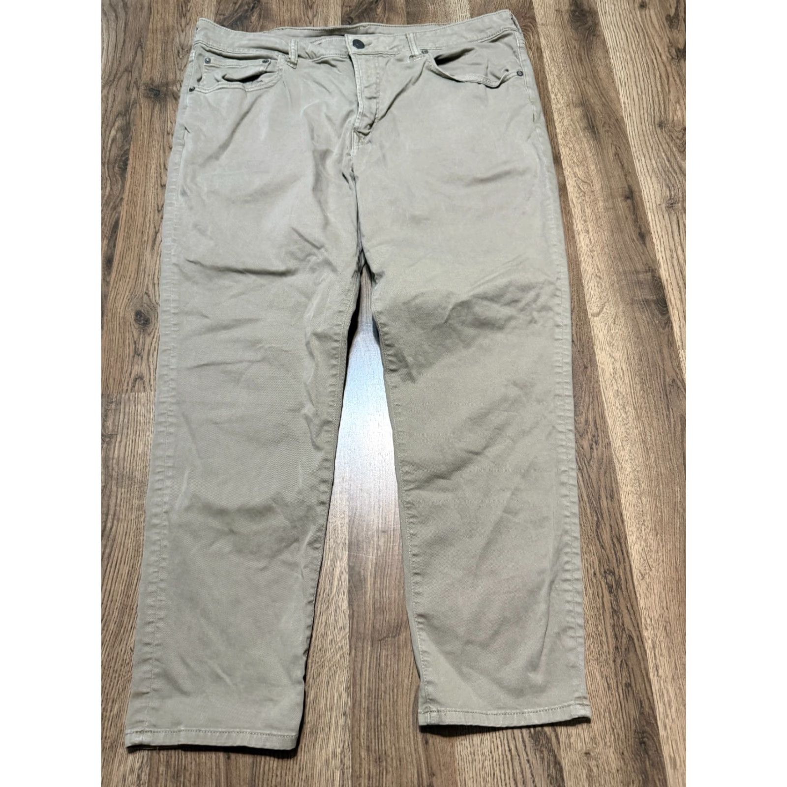 American Eagle Outfitters VINTAGE? No — American Eagle Outfitters Pants Men Size 38 Brown Straight Leg Khaki Pants High Rise Size US 38 / EU 54 - 2 Thumbnail