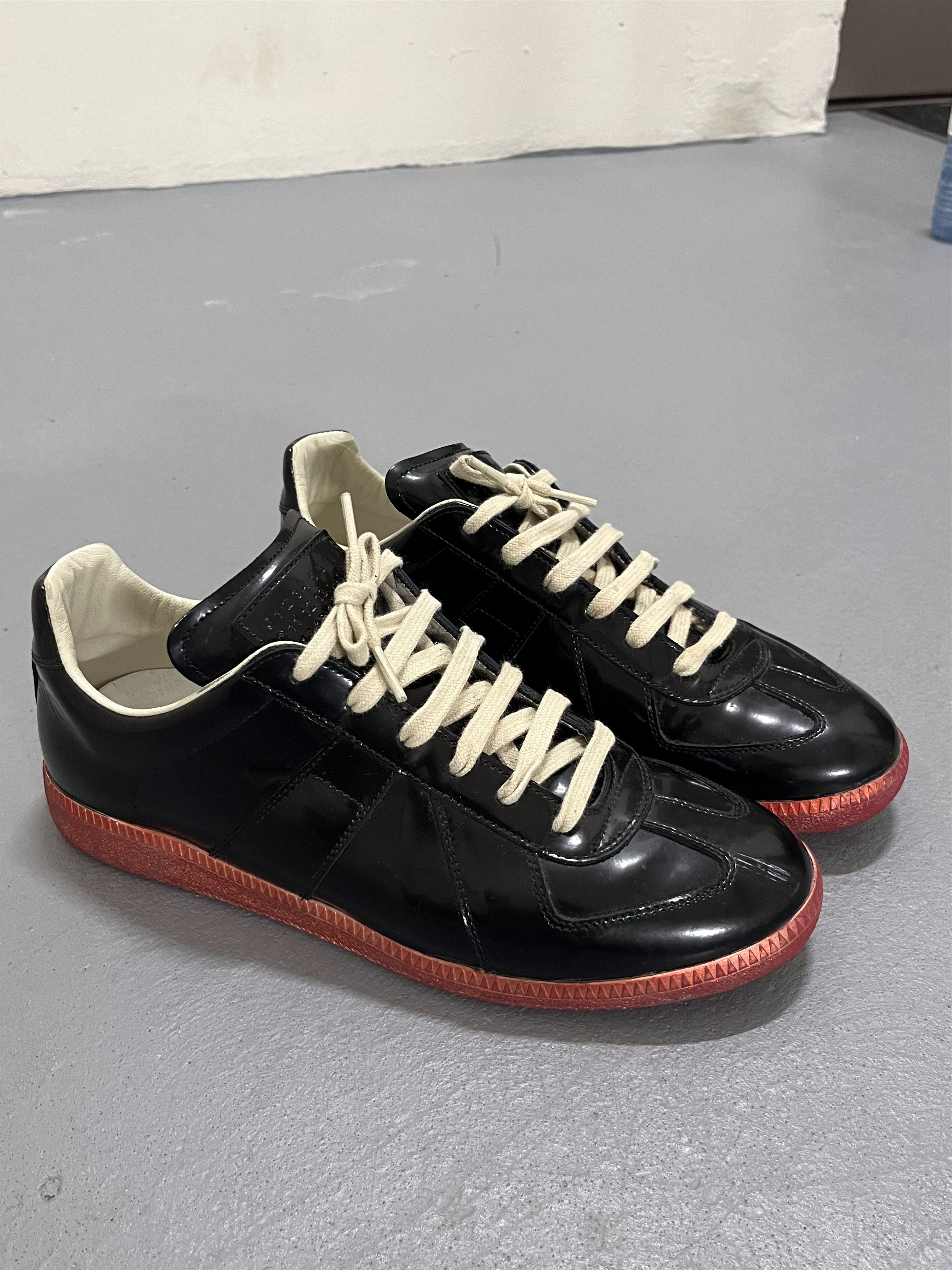Maison Margiela Maison Margiela Replica GATs black gloss Size US 8 / EU 41 - 1 Thumbnail