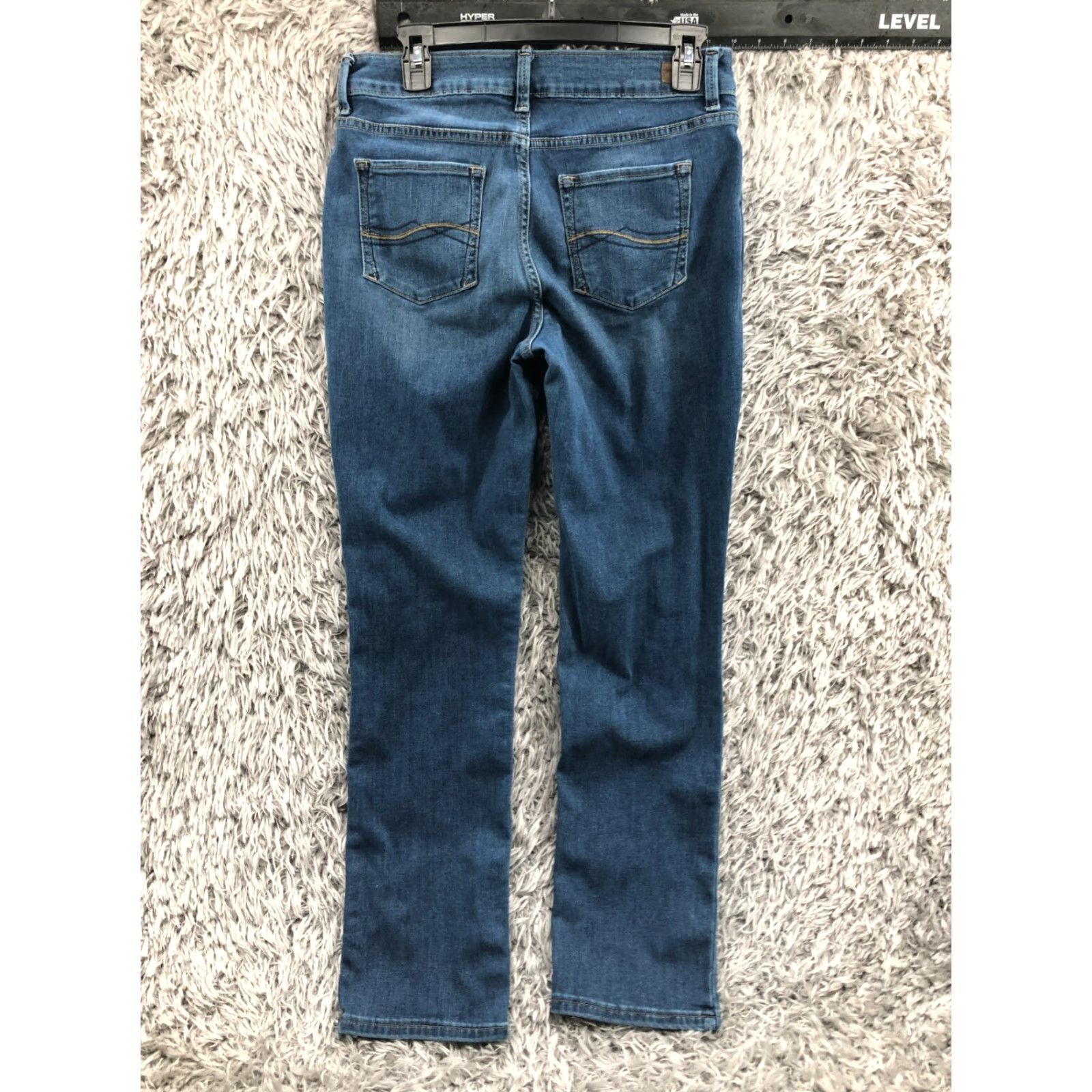 Lee Lee Regular Straight Jeans Womens Medium Wash Blue 12 Regular 5-Pocket Denim Belt Loops Inseam 30 Size 34" / US 12 / IT 48 - 7 Thumbnail