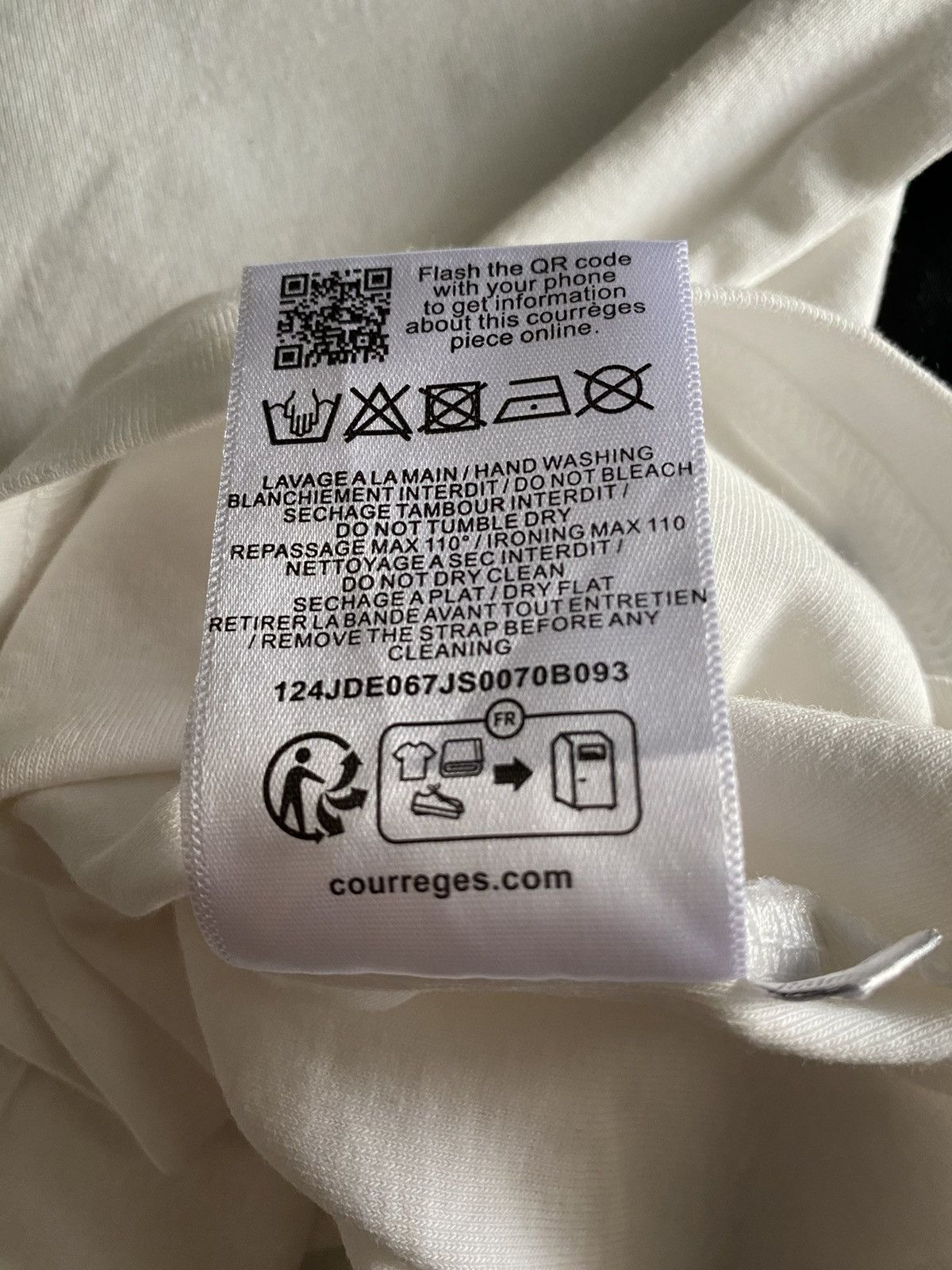 Courreges Courreges buckle tee Size S / US 4 / IT 40 - 6 Thumbnail