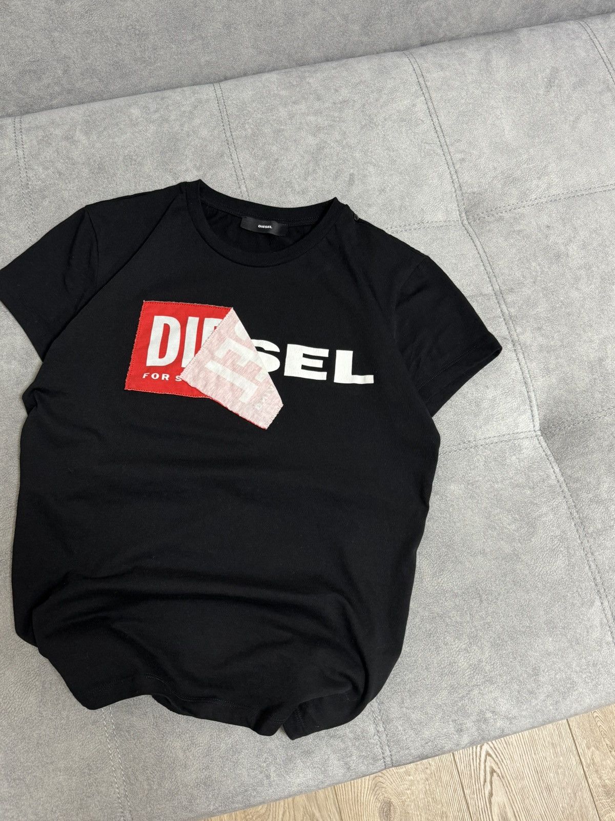 Diesel Vintage Diesel big logo Y2K t-shirt S size Size US S / EU 44-46 / 1 - 3 Thumbnail