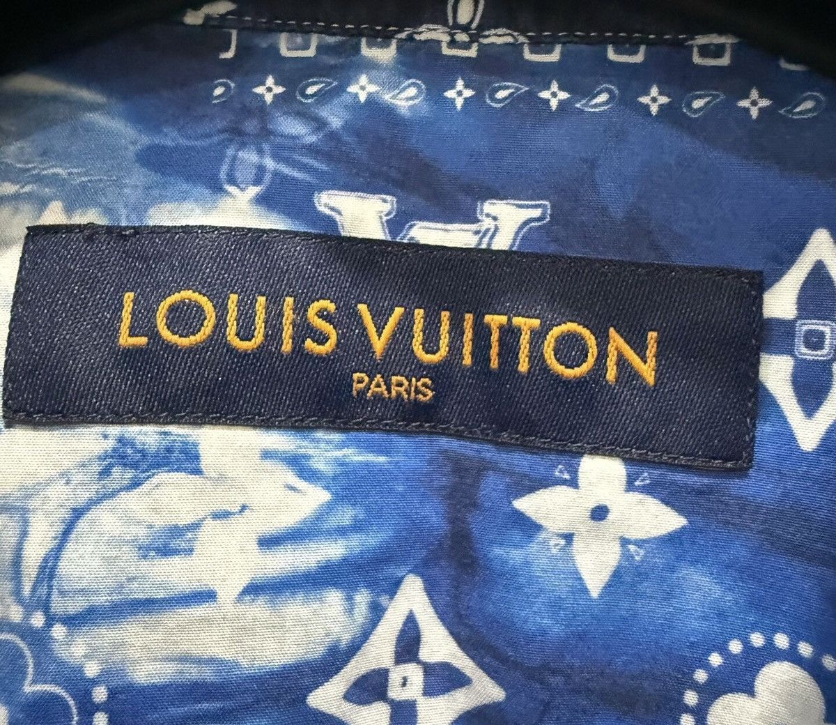 Louis Vuitton Louis Vuitton L Monogram Bandana Button Up Shirt Size US L / EU 52-54 / 3 - 4 Thumbnail