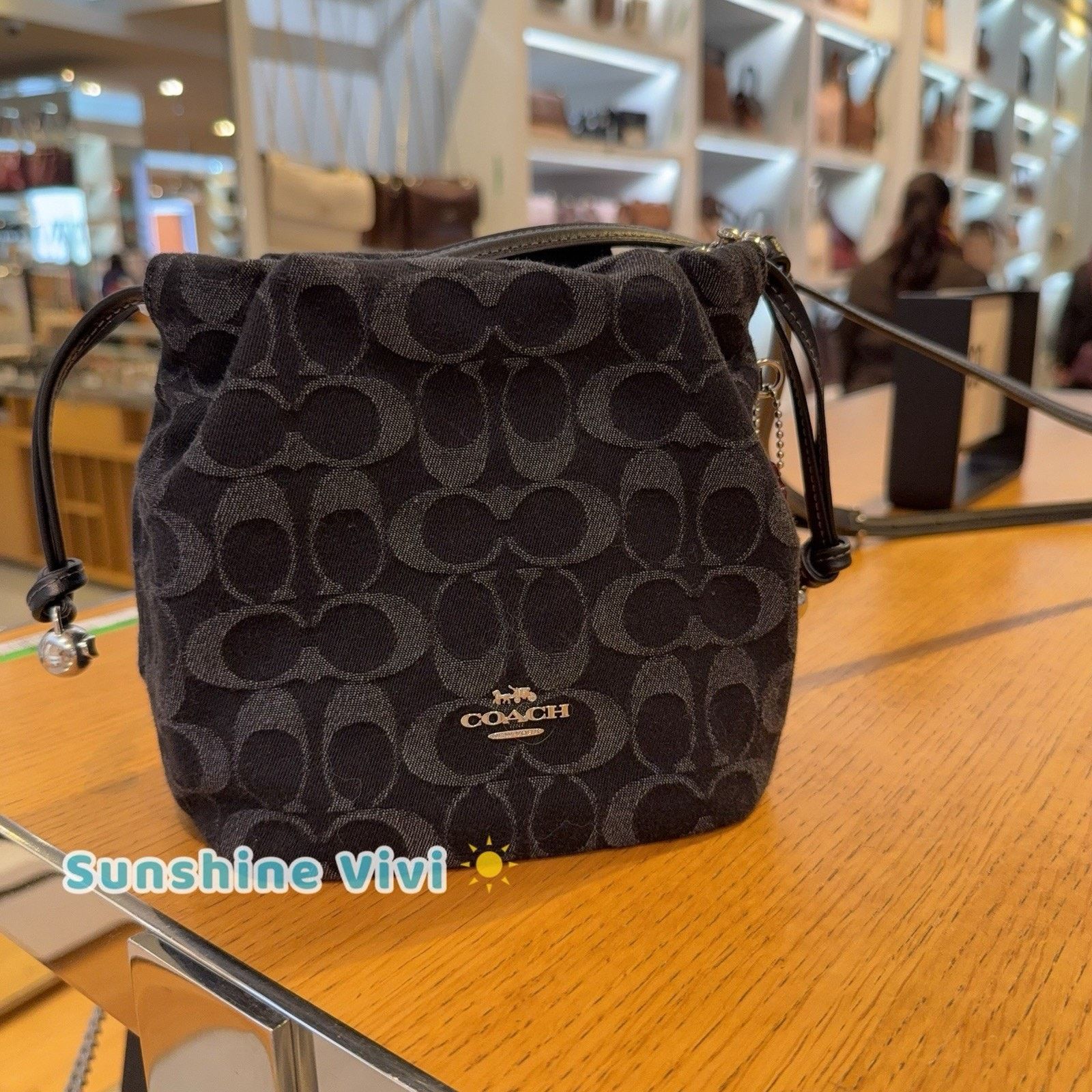 Coach NWT Coach Faye Mini Drawstring Bag Signature CCZ45 denim Size ONE SIZE - 1 Thumbnail