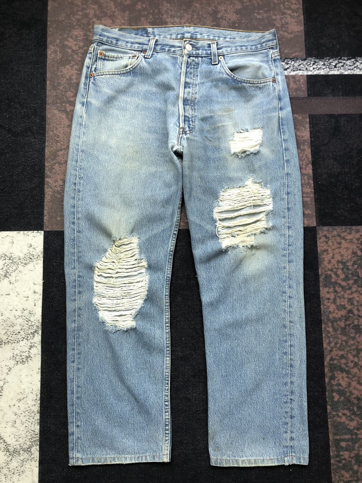 Levi's Vintage Levi's 501 Ripped/Distressed Baggy Jeans Size US 34 / EU 50 - 3 Thumbnail