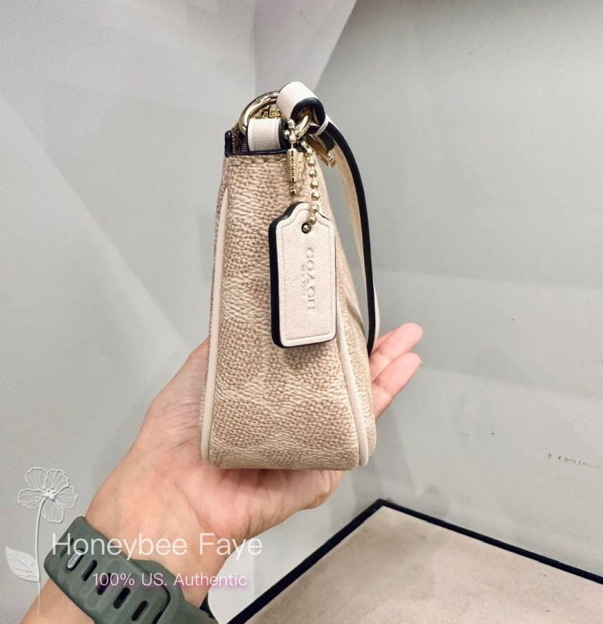 Coach Nolita 19 In Signature Canvas CW426 Size ONE SIZE - 3 Thumbnail