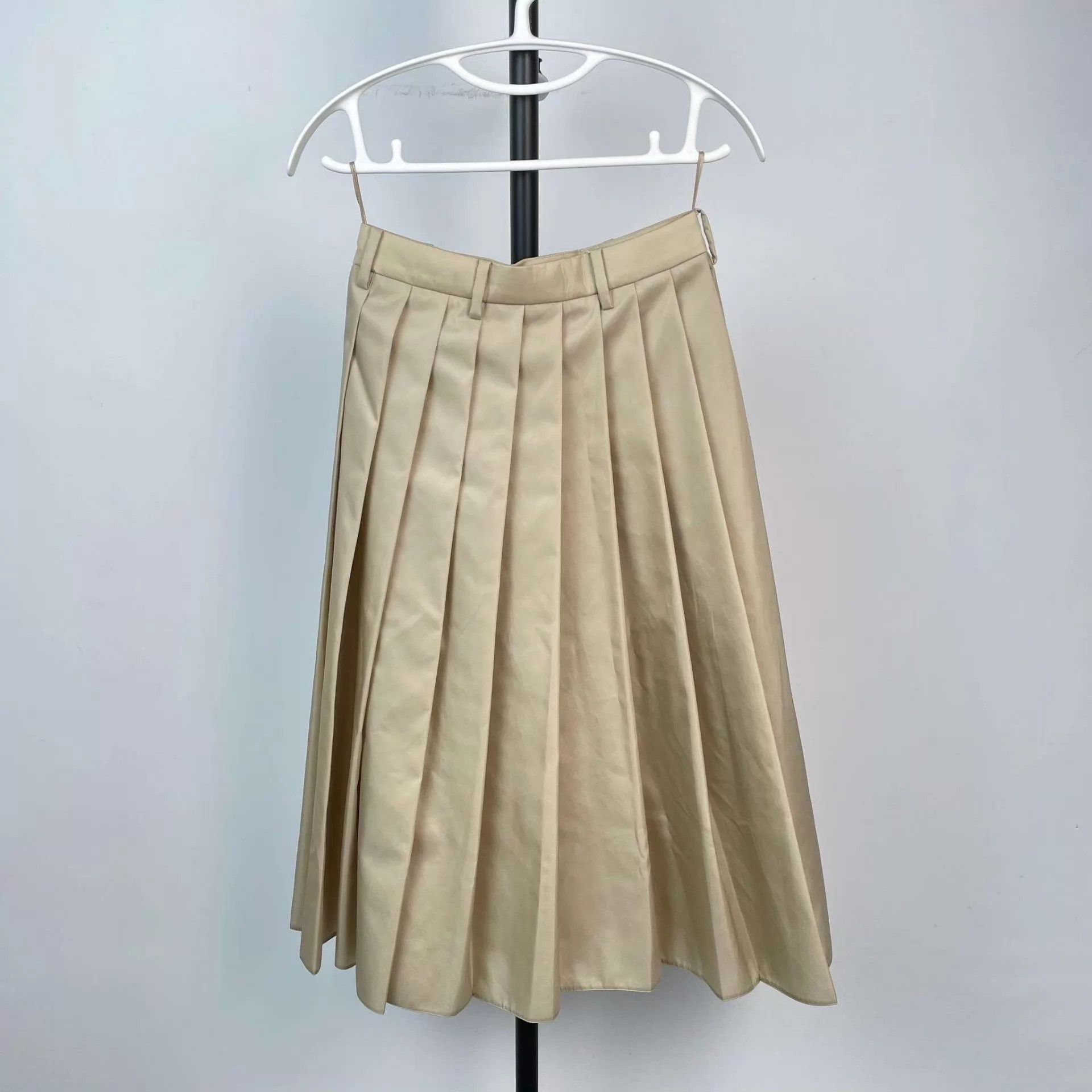 Prada Prada Canvas Pleated Long Dress 38 Khaki NWT Size 26" / US 2 / IT 38 - 2 Thumbnail