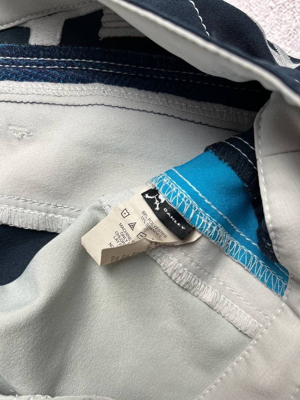 Oakley × Vintage Vintage Oakley Grey Summer Shorts 36 Size US 36 / EU 52 - 7 Thumbnail