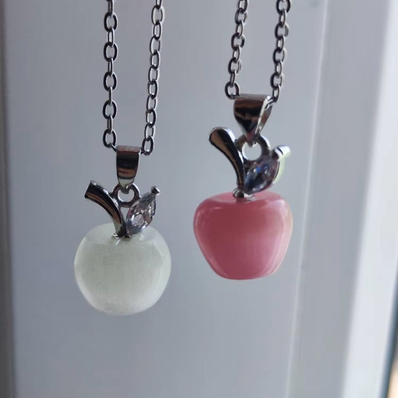 Other Cute Apple Necklace Size ONE SIZE - 3 Thumbnail