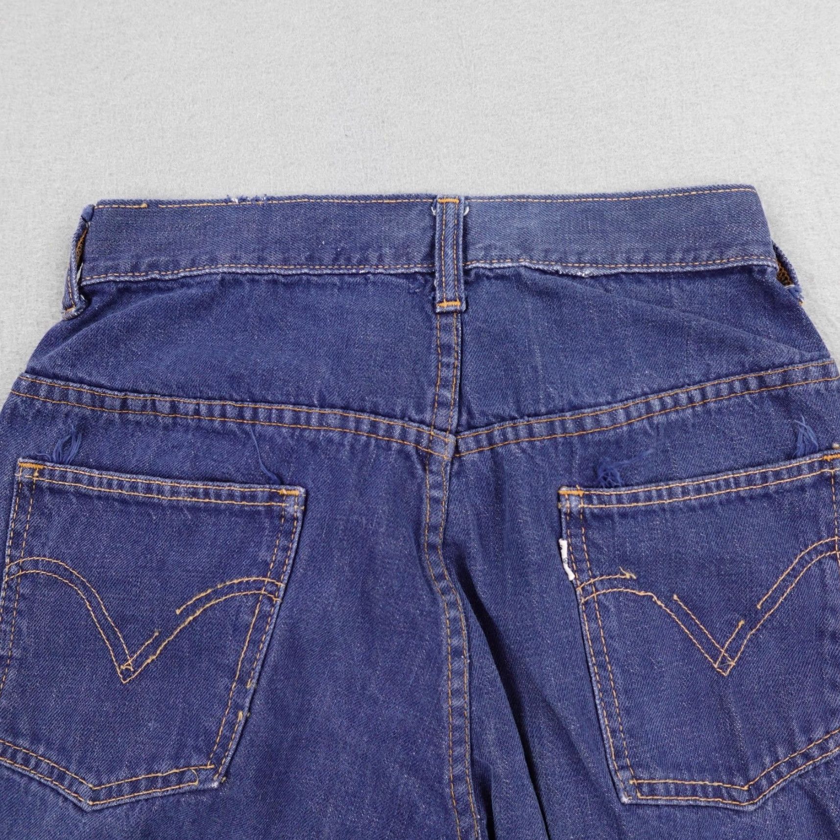 Levi's VINTAGE Levi's Jeans Womens 24x28 Blue DenimBootcut Flare White Tab Big E 70s Size 28" / US 6 / IT 42 - 6 Thumbnail