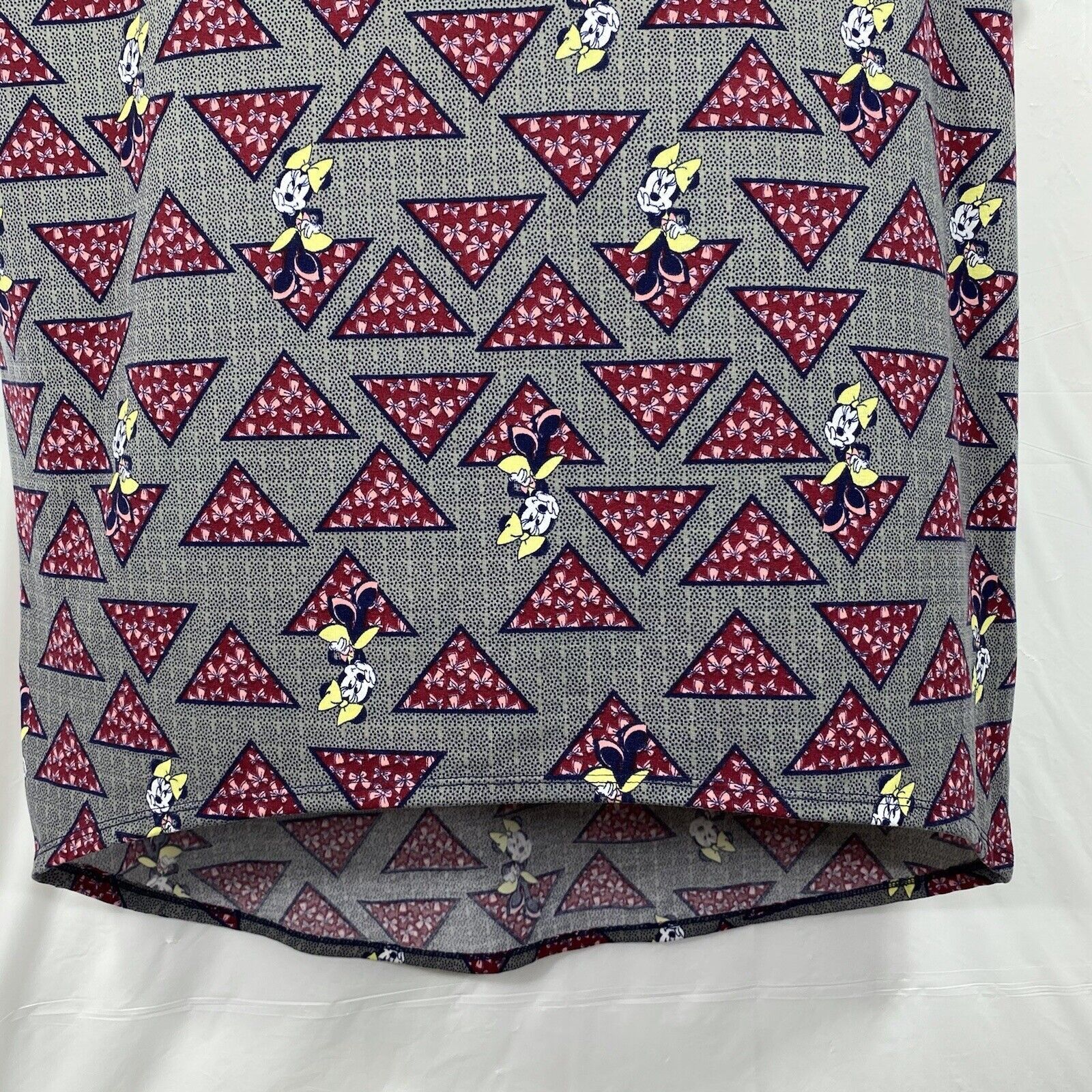 Disney LuLaRoe Disney Oversized Irma Short Sleeve Minnie Mouse Tee Size S / US 4 / IT 40 - 5 Thumbnail