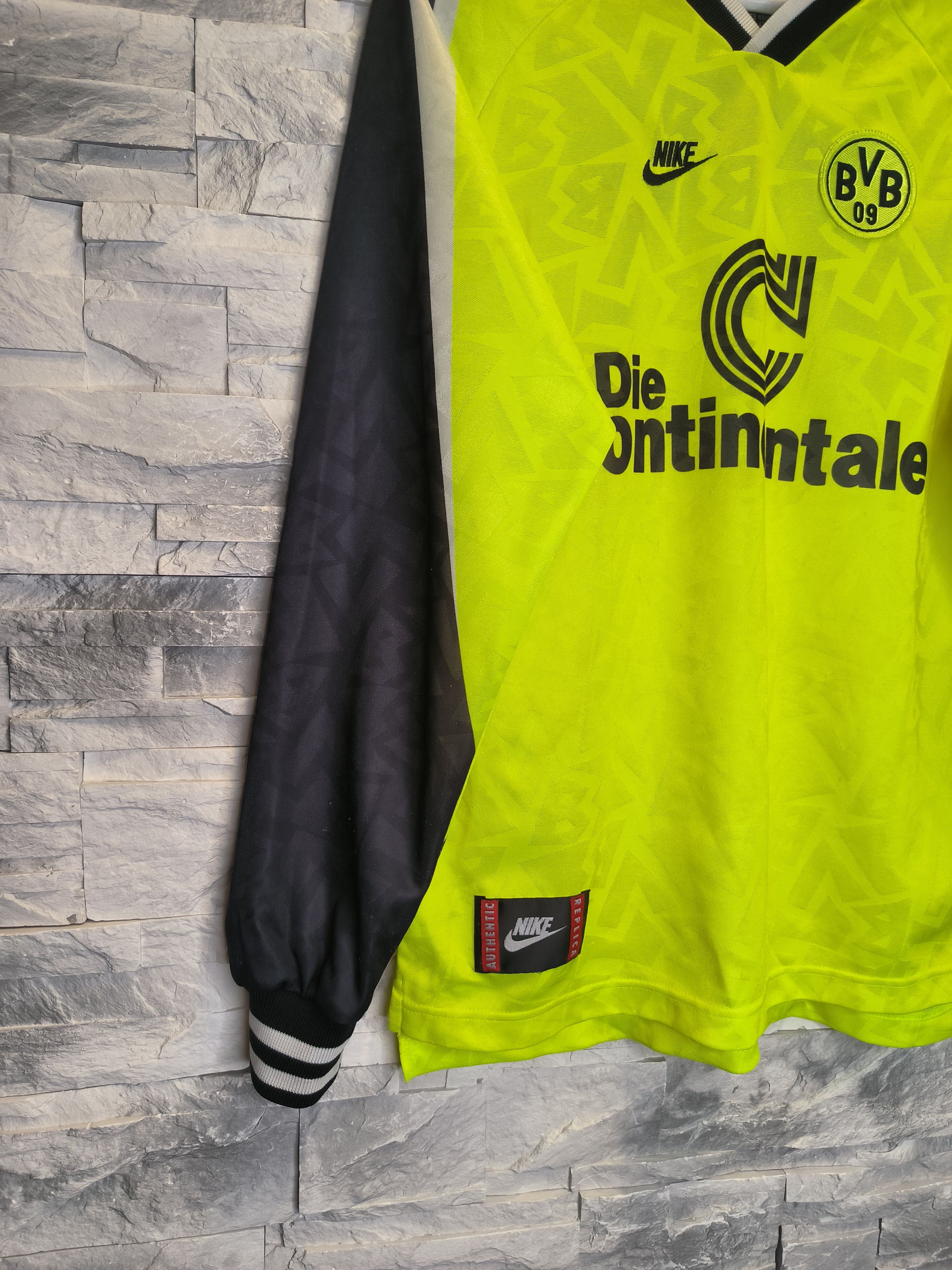 Nike Vintage Nike Premier Borussia Dortmund BVB 1995/96 Jersey Size US S / EU 44-46 / 1 - 3 Thumbnail