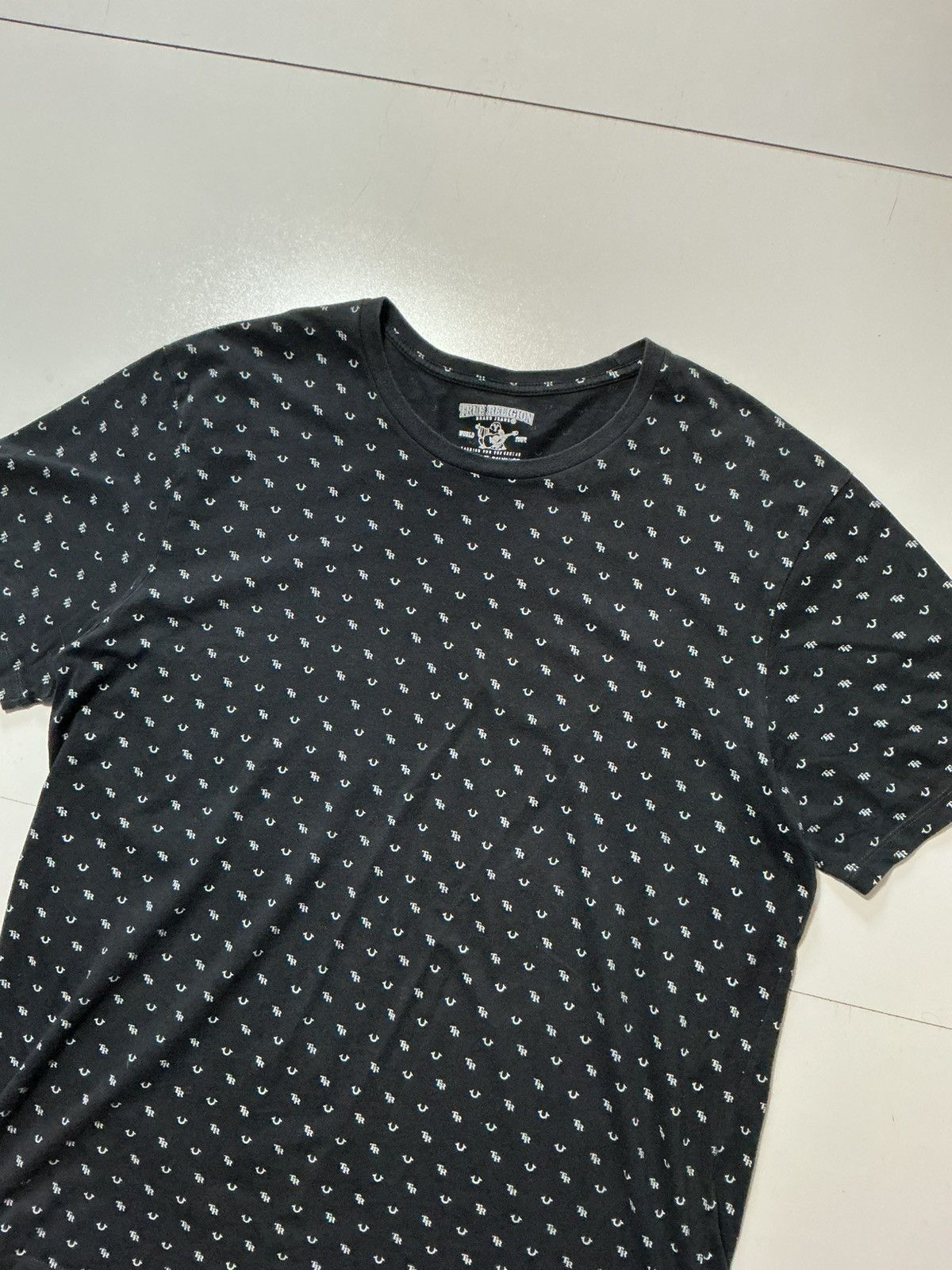 True Religion True Religion All Over Print Monogram Black S/S T-Shirt Size US XXL / EU 58 / 5 - 4 Thumbnail