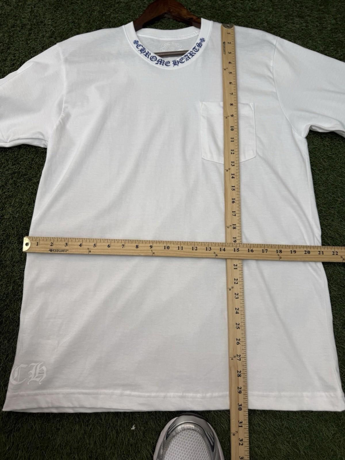Chrome Hearts Size L - Chrome Hearts Tee Shirt Blue Neck Logo White RARE Size US L / EU 52-54 / 3 - 5 Thumbnail
