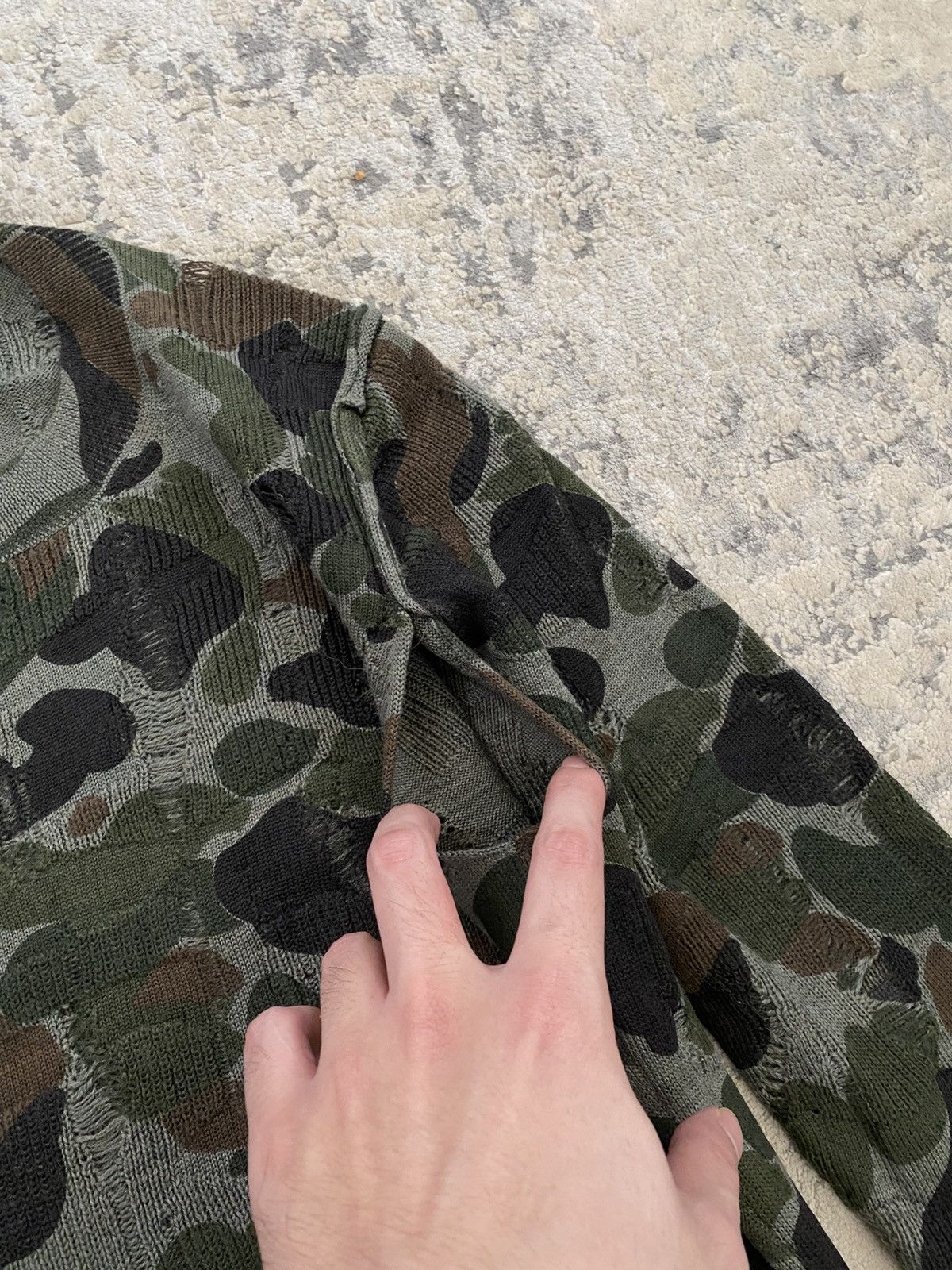 Junya Watanabe AD2010 Distressed Camo Knit Sweater Size US XS / EU 42 / 0 - 4 Thumbnail