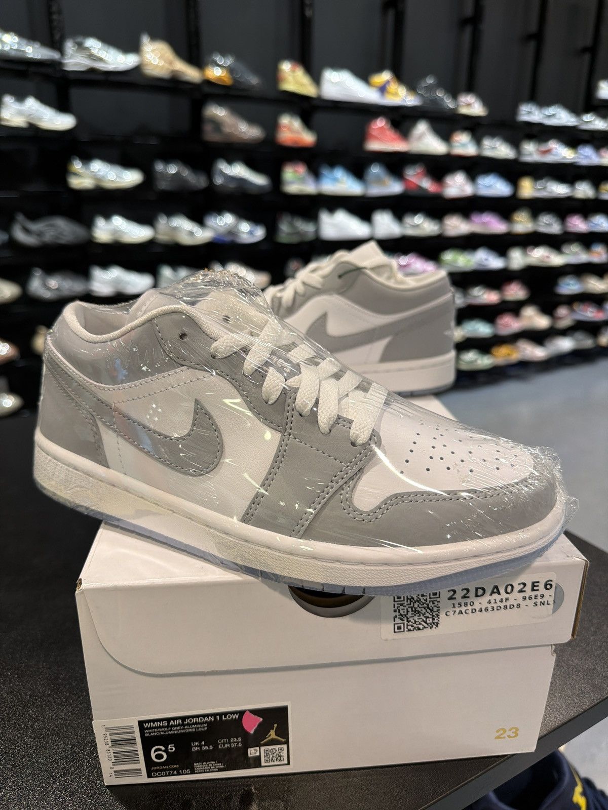 Jordan 1 Low Wolf Grey Size-6.5W Brand New