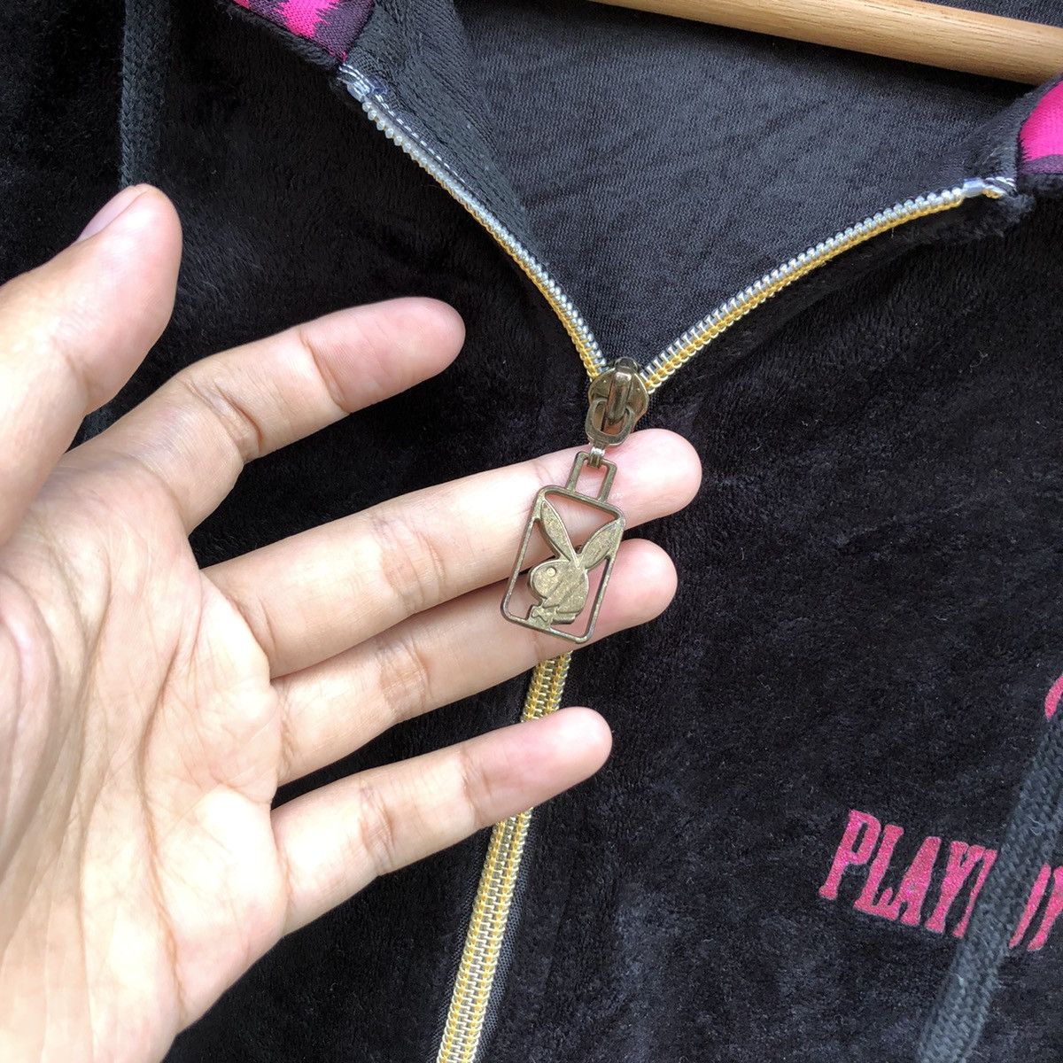 Playboy Very Rare! Vintage 90s Playboy logo velvet Sweater 🍒 Size L / US 10 / IT 46 - 6 Thumbnail