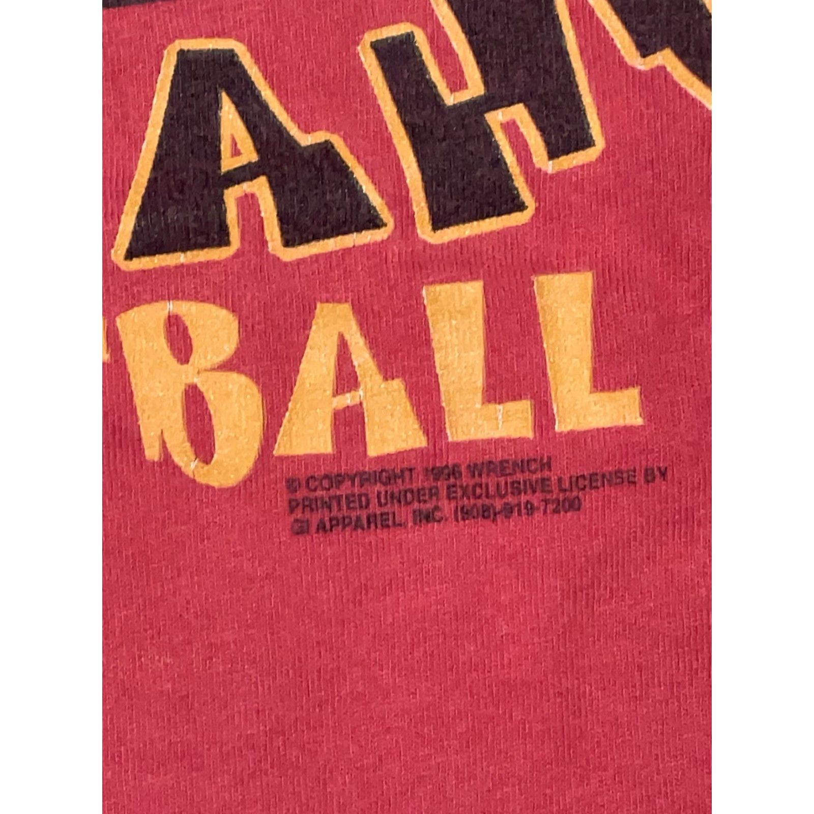Gildan VINTAGE 90s Psycho Chihuahua Football T Shirt Gildan Large Brown Men Short Sleeve Crew Neck T-Shirt Graphic Print Size US L / EU 52-54 / 3 - 5 Thumbnail