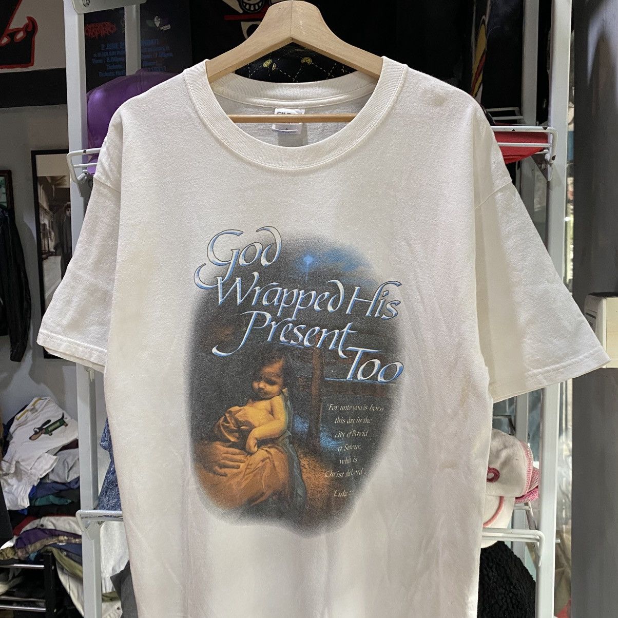 Vintage Vintage God Wrapped His Present Too Tee Size US L / EU 52-54 / 3 - 3 Thumbnail