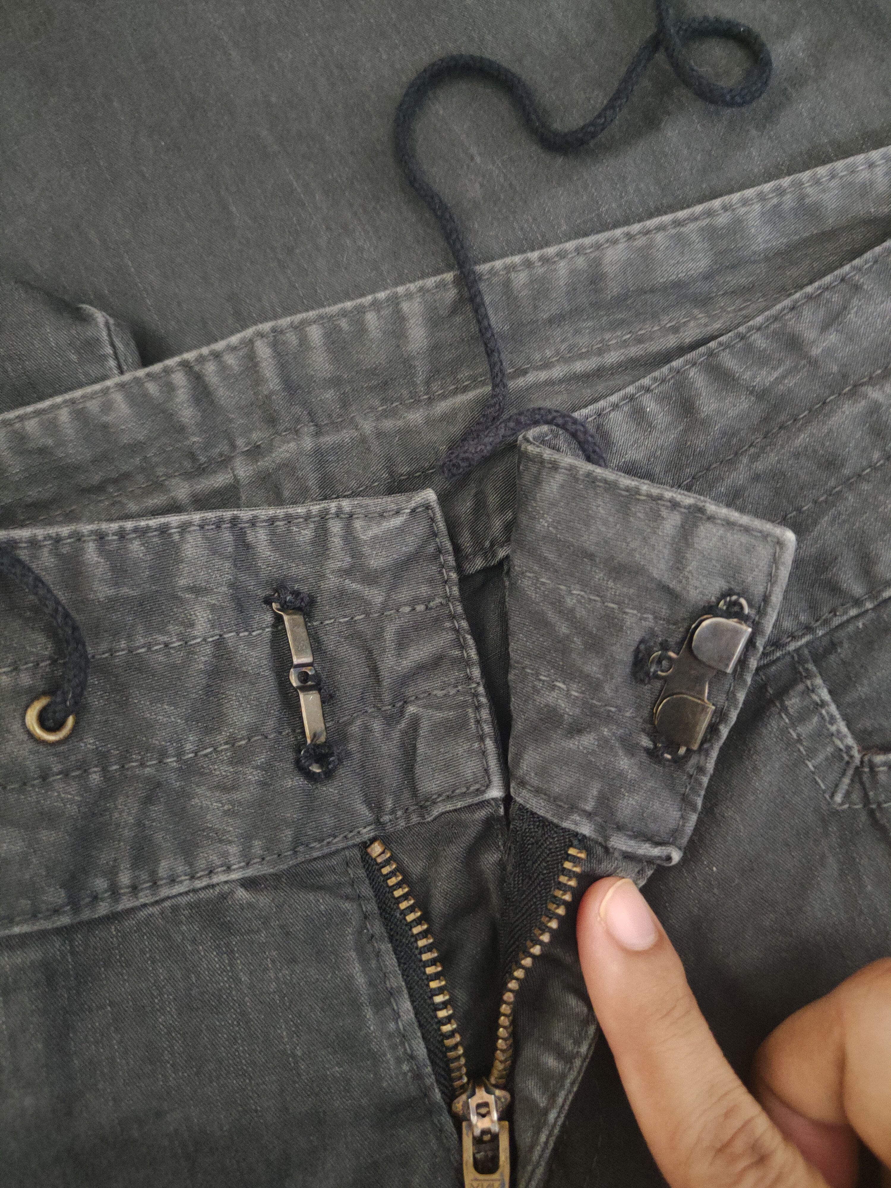 Japanese Brand DL Pinky&Dianne Black Multipocket Cargo Pants #2045 Size 29" - 13 Thumbnail