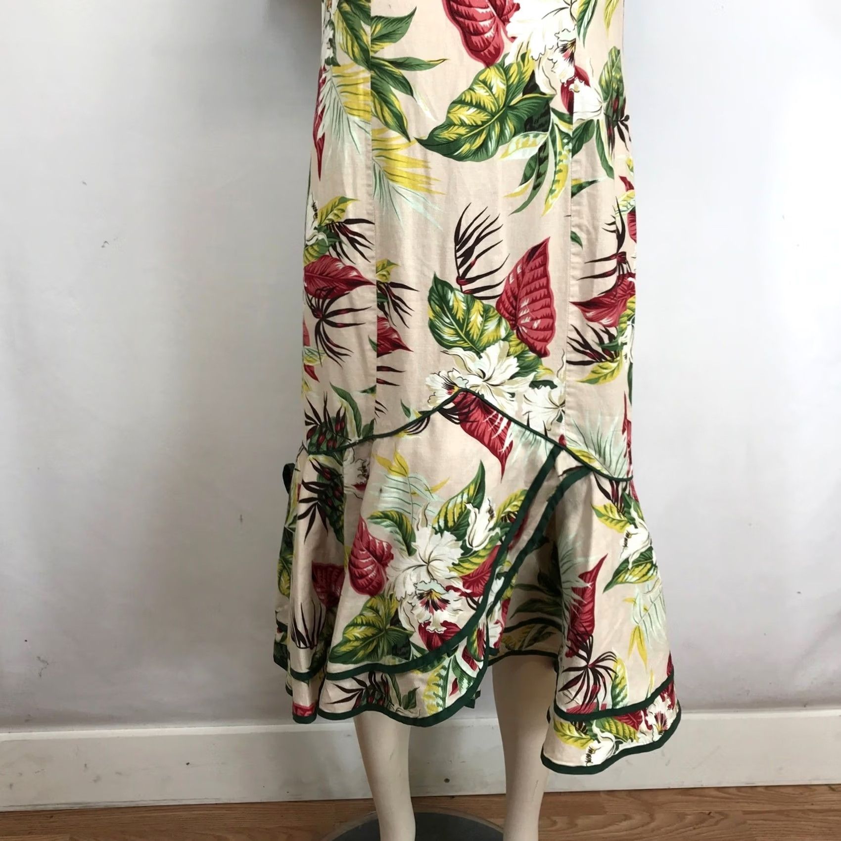 Vintage VINTAGE Unbranded Floral Midi Dress Puff Sleeve Ruffle Hem Square Neck Casual, Party/Cocktail Women Small Cream Sundress, A-Line, Rayon, 2 Size XS / US 0-2 / IT 36-38 - 3 Thumbnail