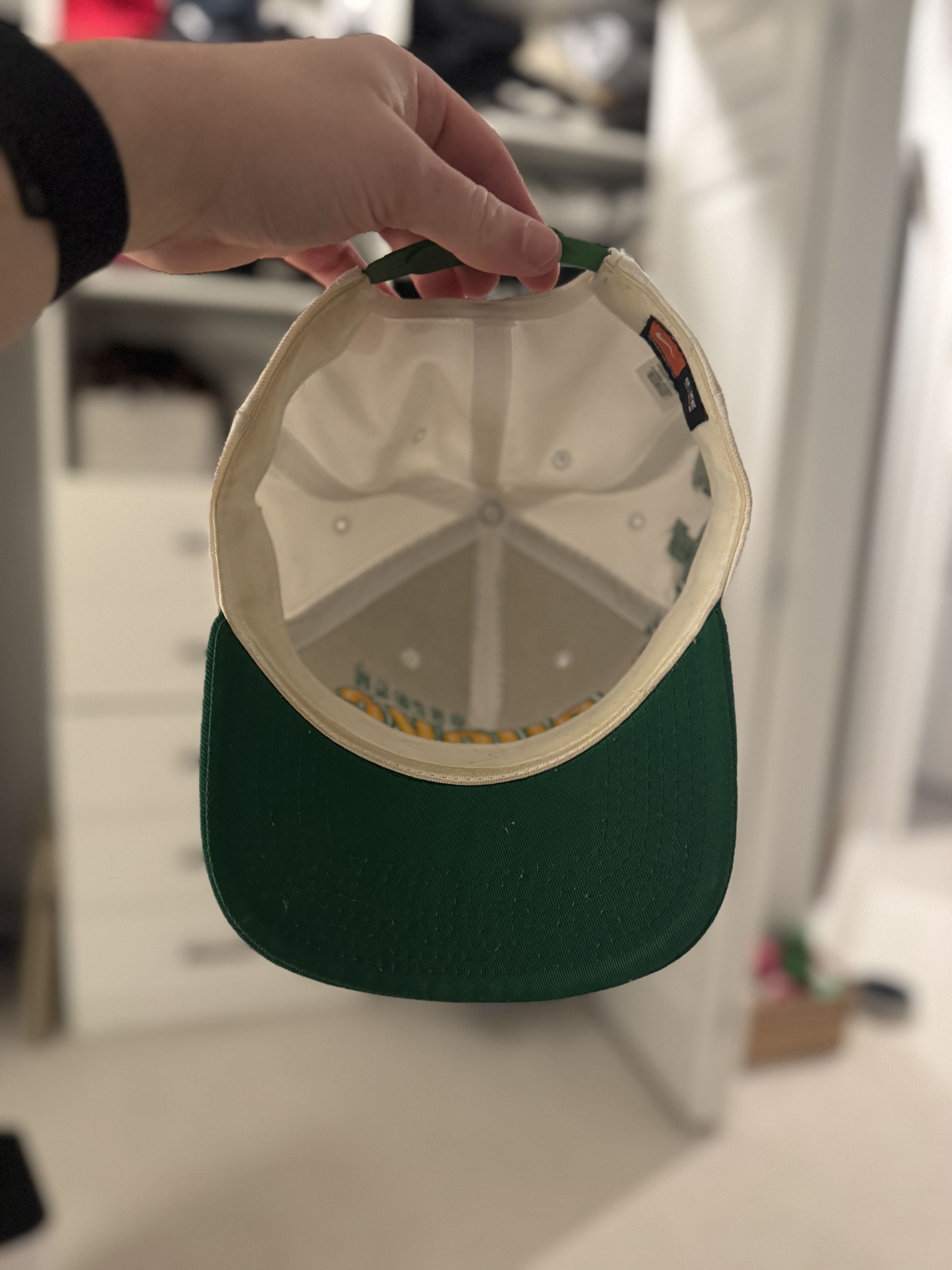 Nike *RARE & VINTAGE* Oregon Ducks Nike Snapback in White/Green Size ONE SIZE - 4 Thumbnail