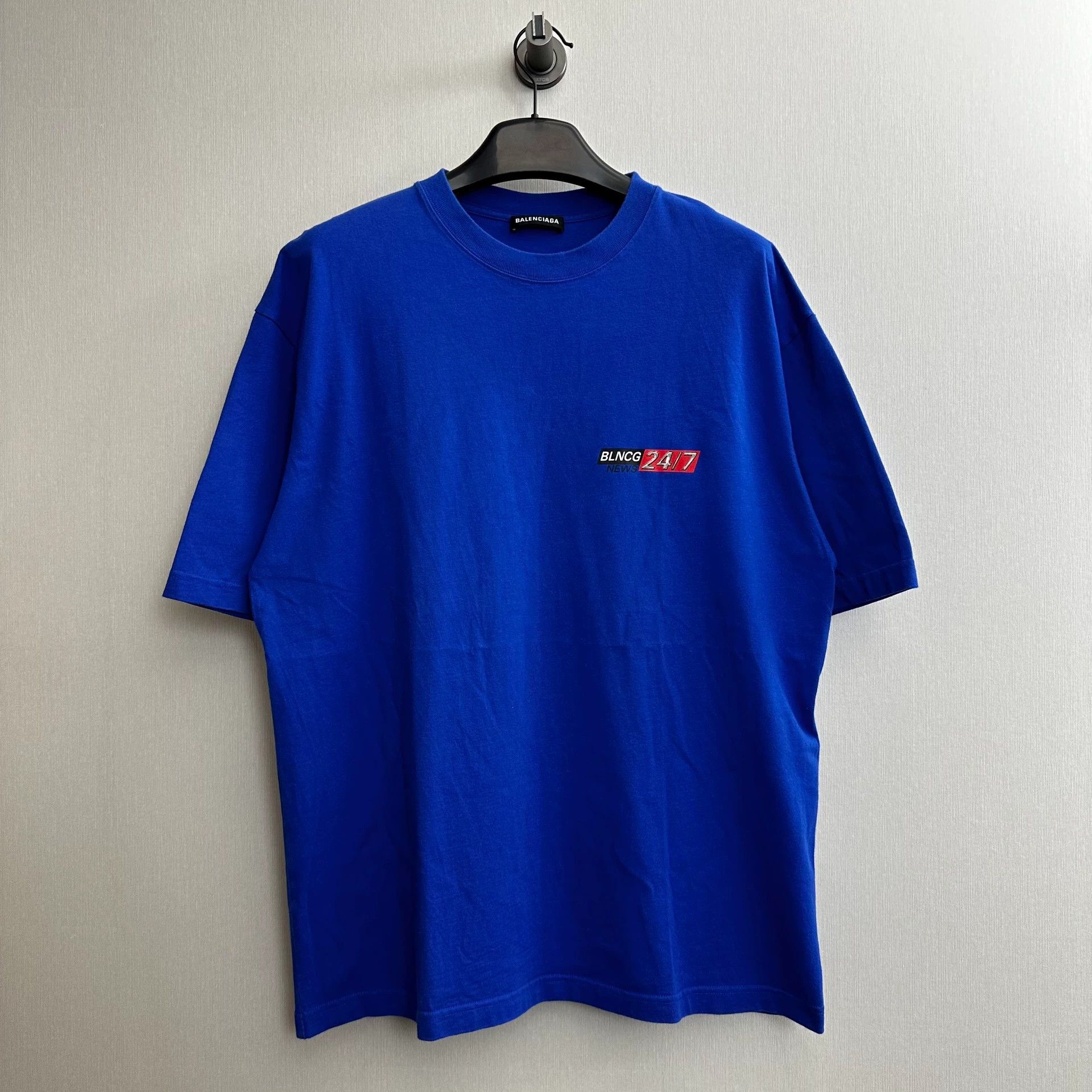 Balenciaga Balenciaga Blue Logo Short Sleeve Shirt Size US L / EU 52-54 / 3 - 1 Thumbnail