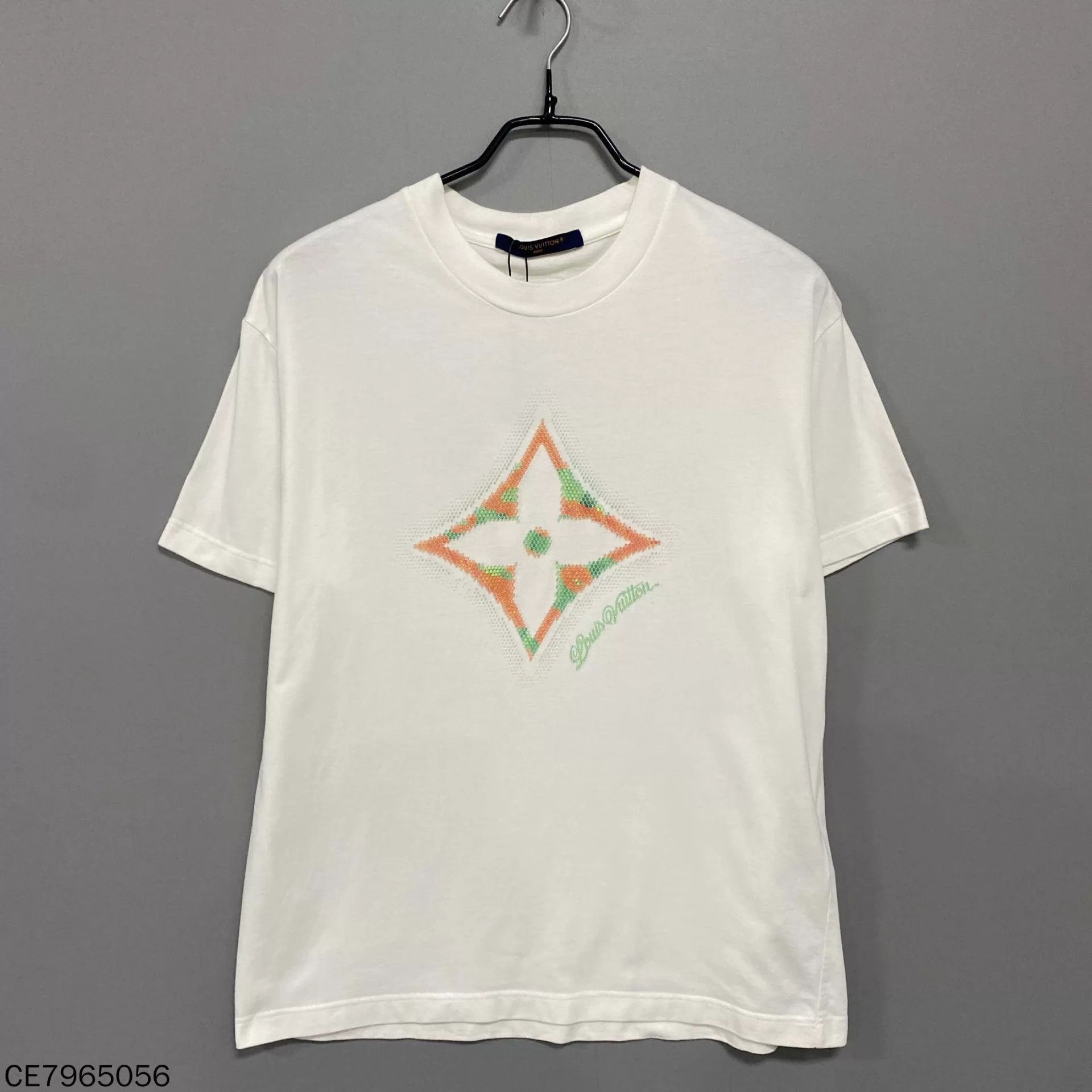 Louis Vuitton LV 25ss Clover Crystal Logo Short Sleeve Tee XS 99 New Size US XS / EU 42 / 0 - 1 Thumbnail