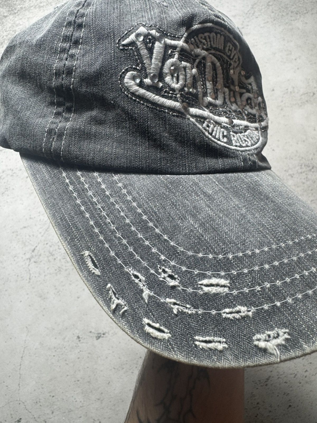 Von Dutch vintage destroyed cap von dutch eric bostron limited edition Size ONE SIZE - 3 Thumbnail